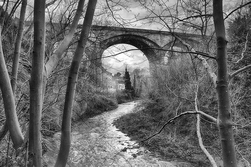 A bridge over the Waters of Leith