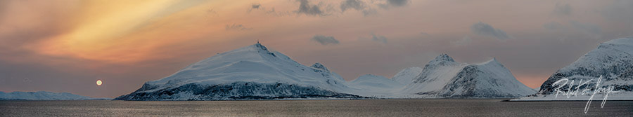 Evening off the coast of Norway — Sunset