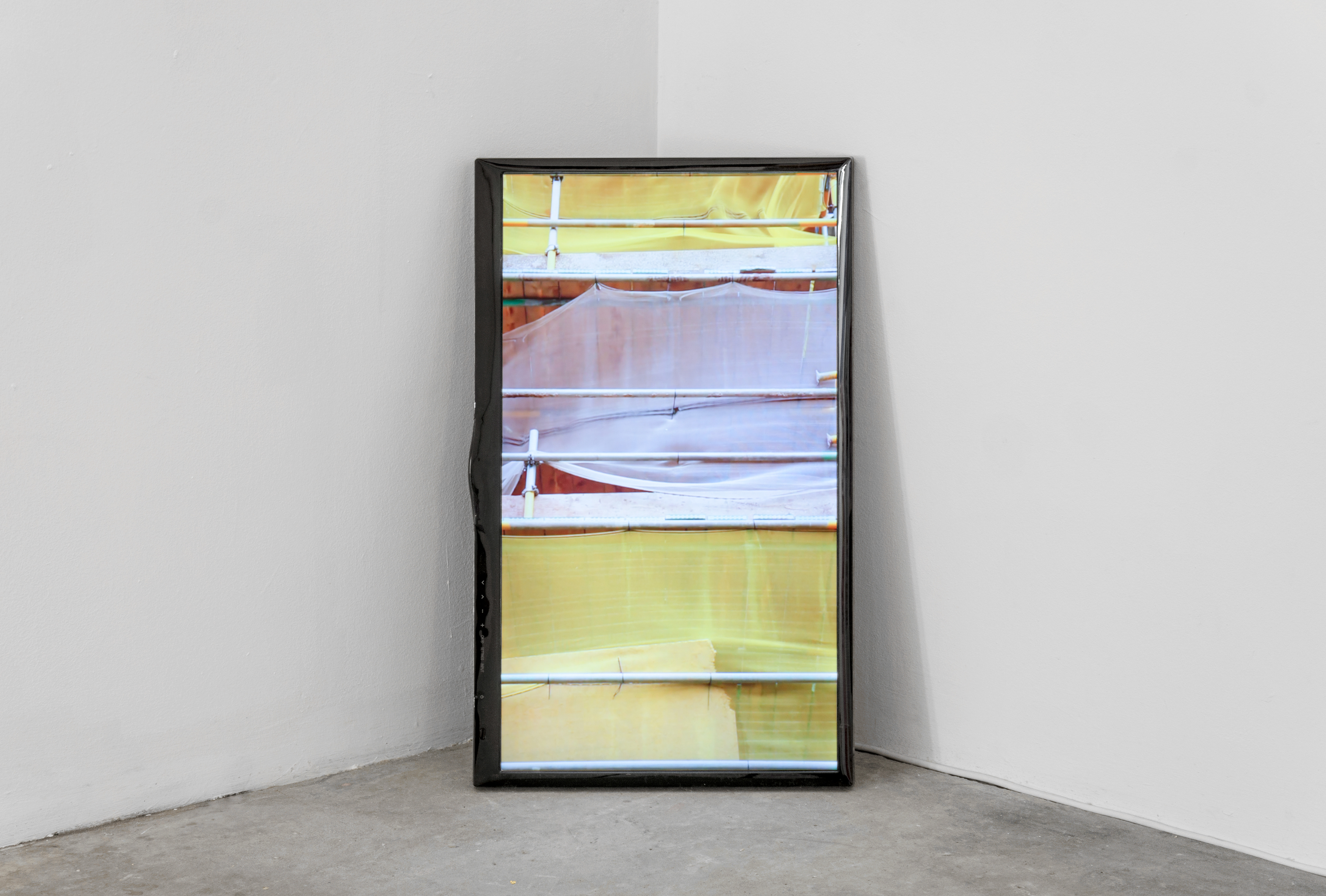 Untitled; Ruth Bingham-Hamilton, 2014; video; 00:01:06 [looped]