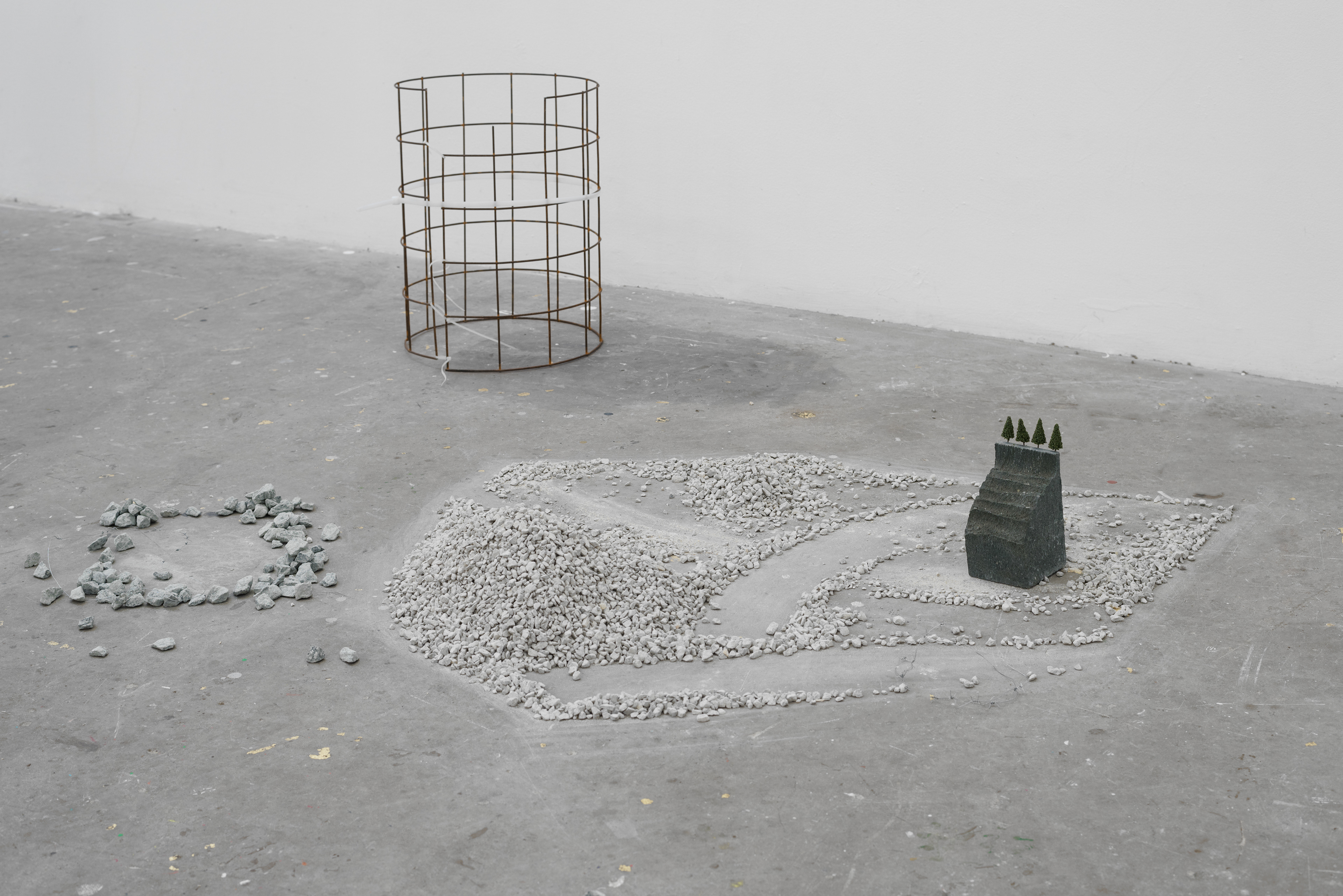 Verges Seep; Kelly Bishop, 2015; gravel, found objects, model making supplies, wire; dimensions variable
