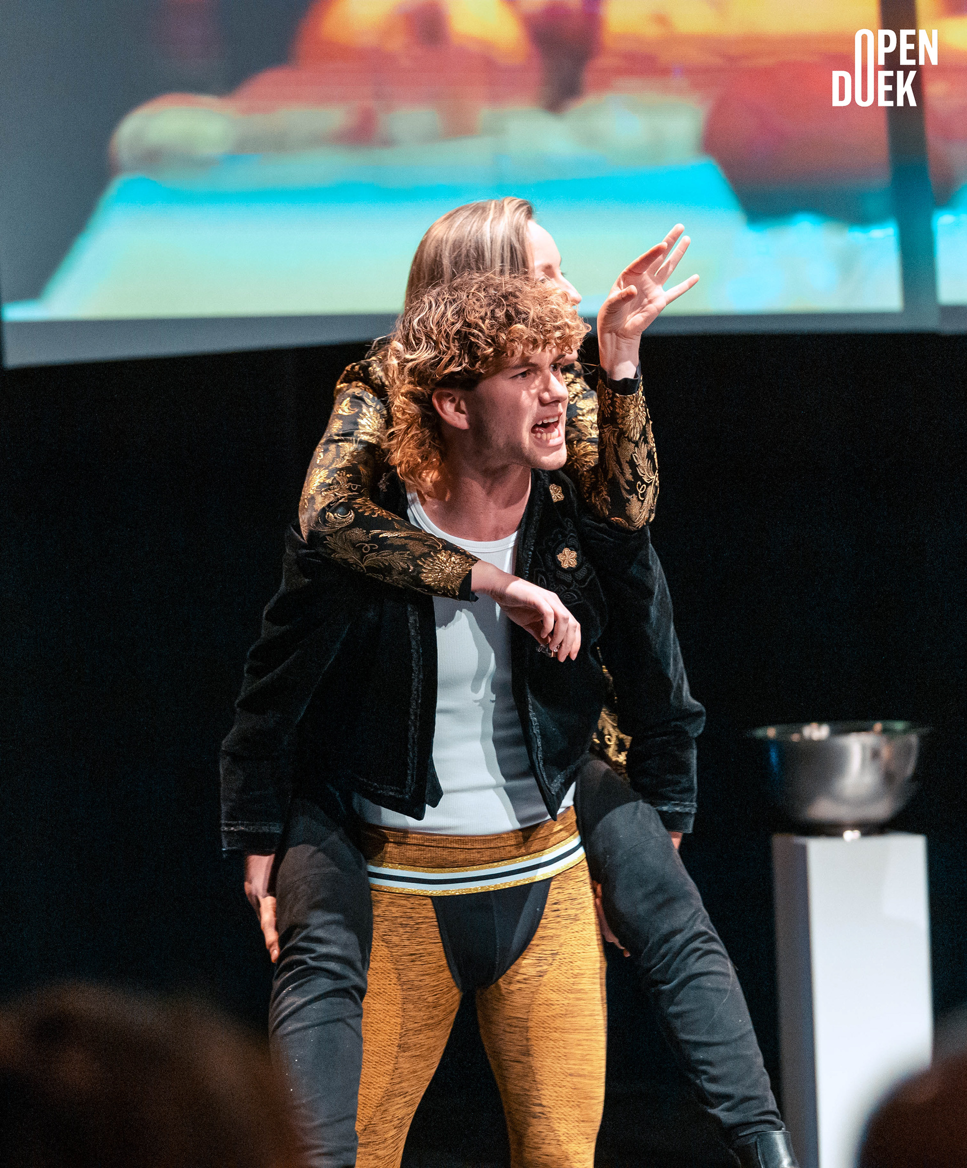 'De felomstreden kroon van Edward II' Overdatum (c) Lisa Renders