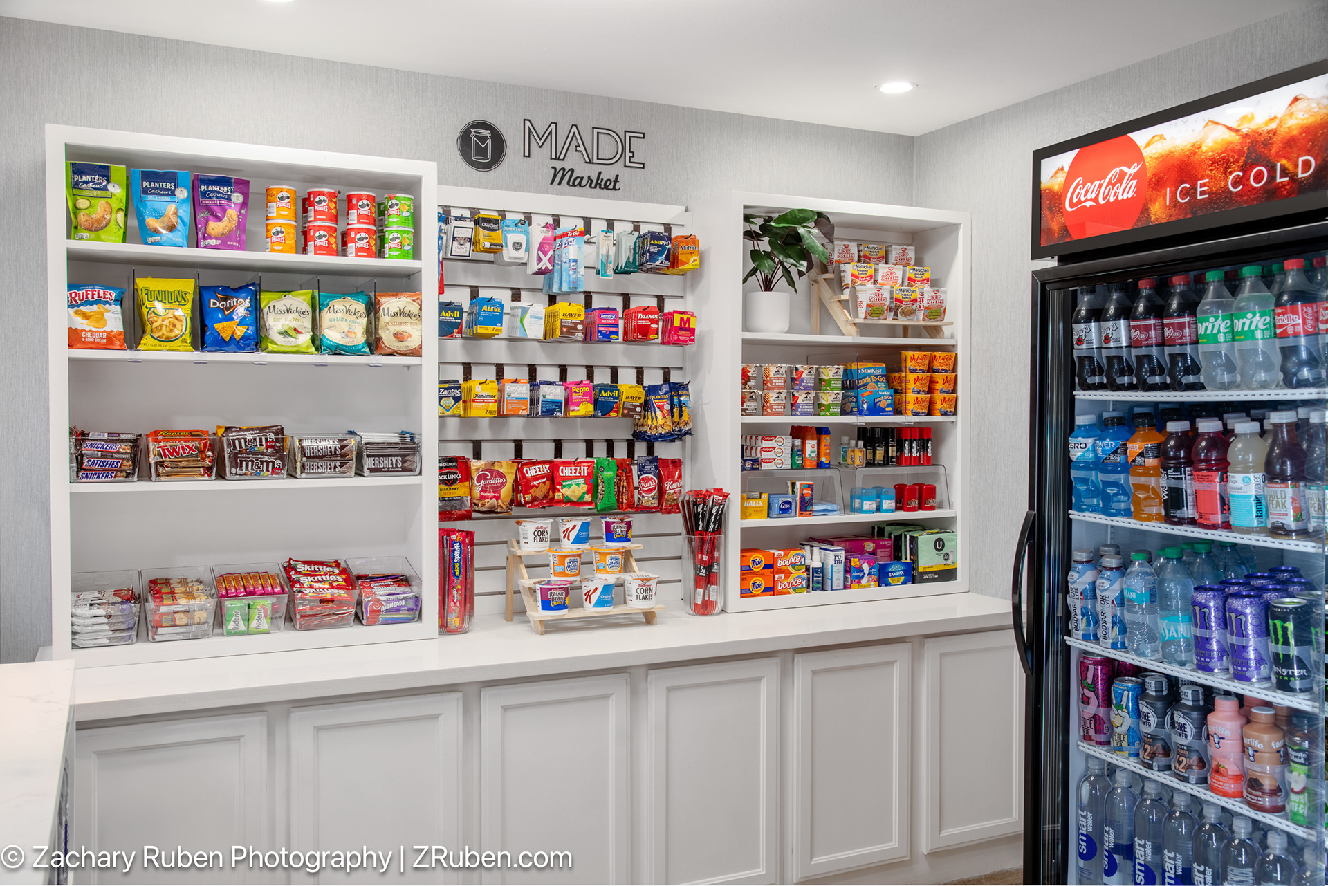 24 Hour Market at Doubletree Springdale