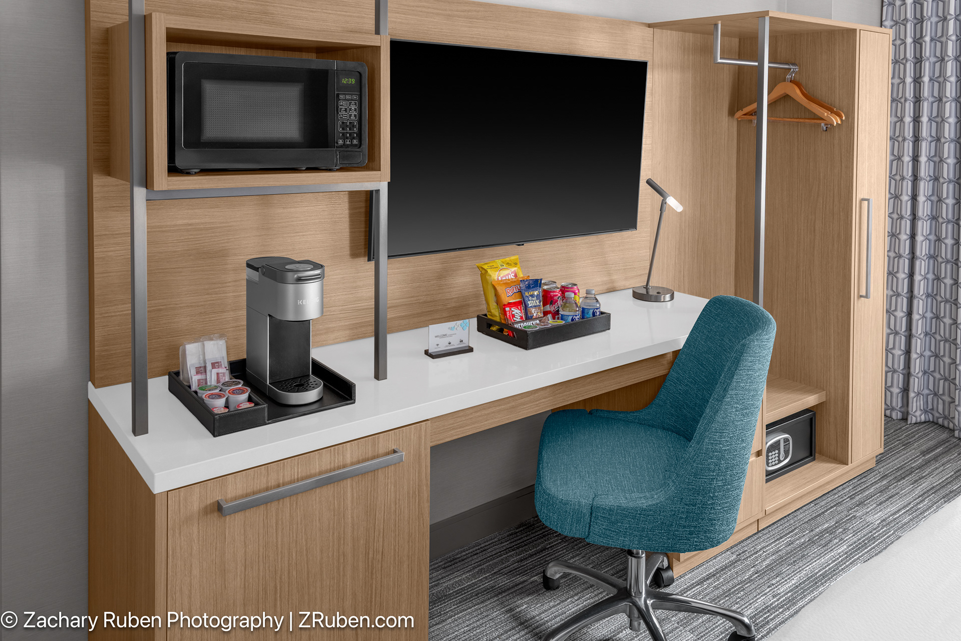 Desk at Hilton Garden Inn New York/Manhattan-Midtown East