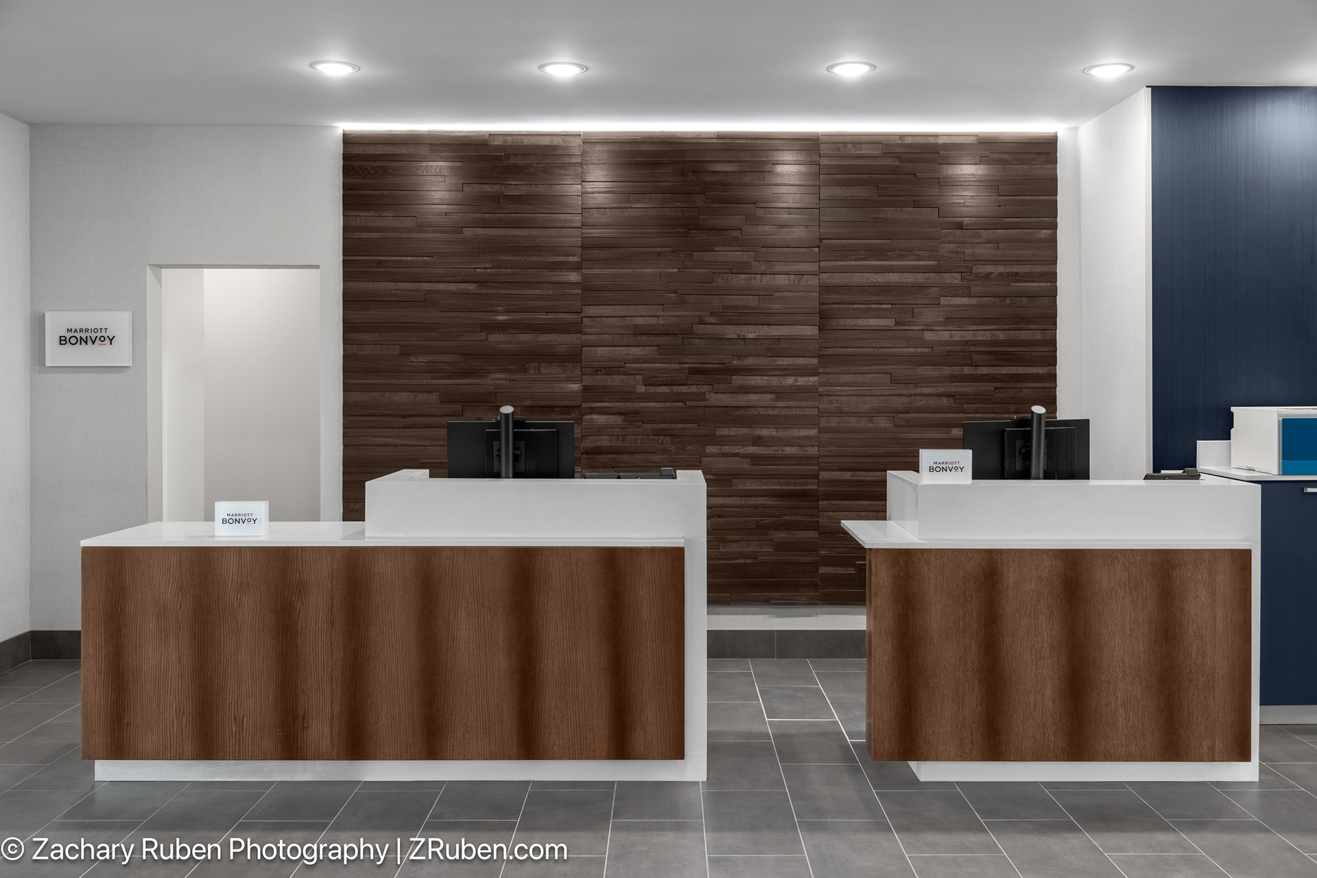 Front Desk at Courtyard Sherman