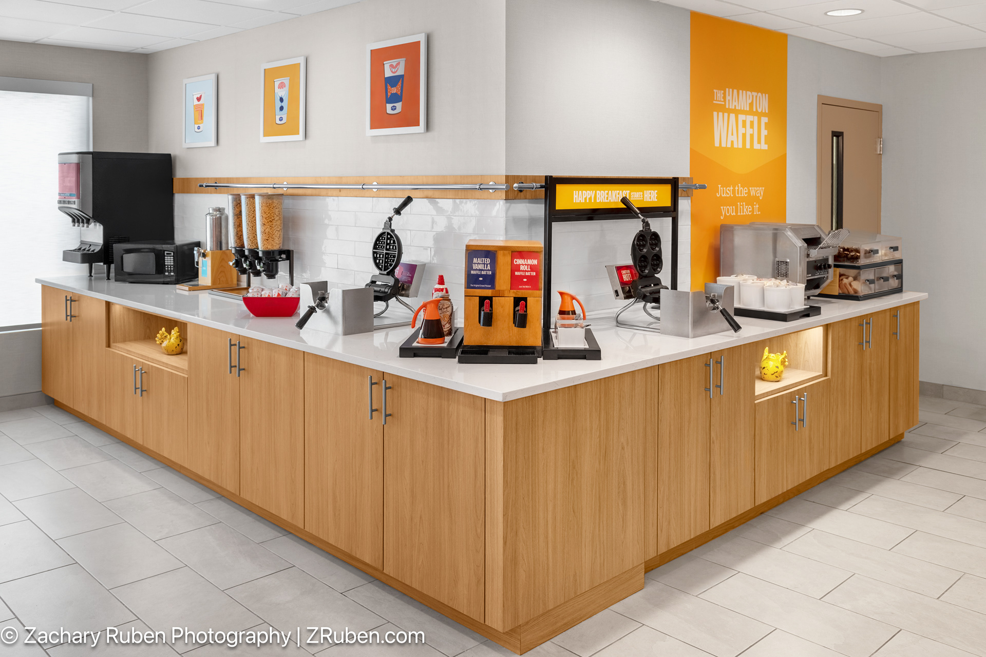 Breakfast Buffet at Hampton Inn Kansas City/Shawnee Mission