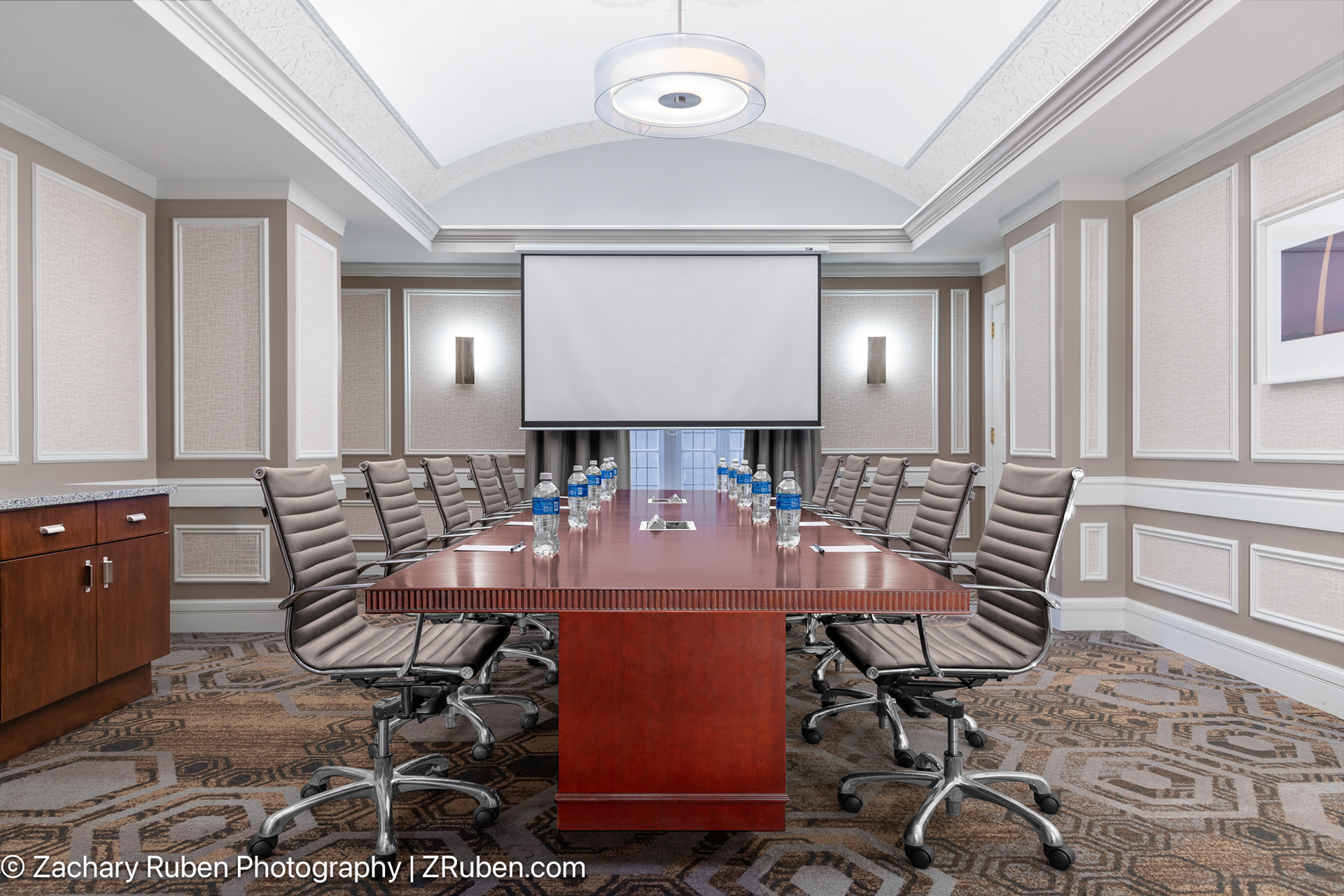 Meeting Room at Courtyard St. Louis Downtown