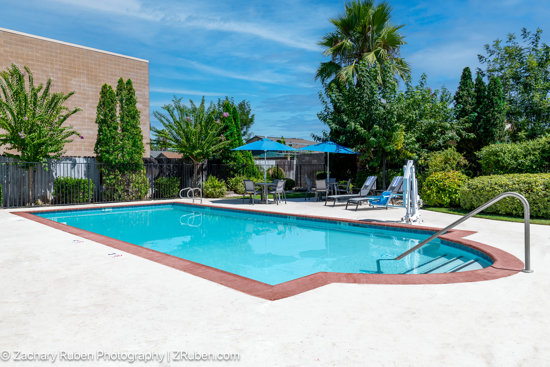 Outdoor Pool at Hampton Inn Sacramento CAL Expo