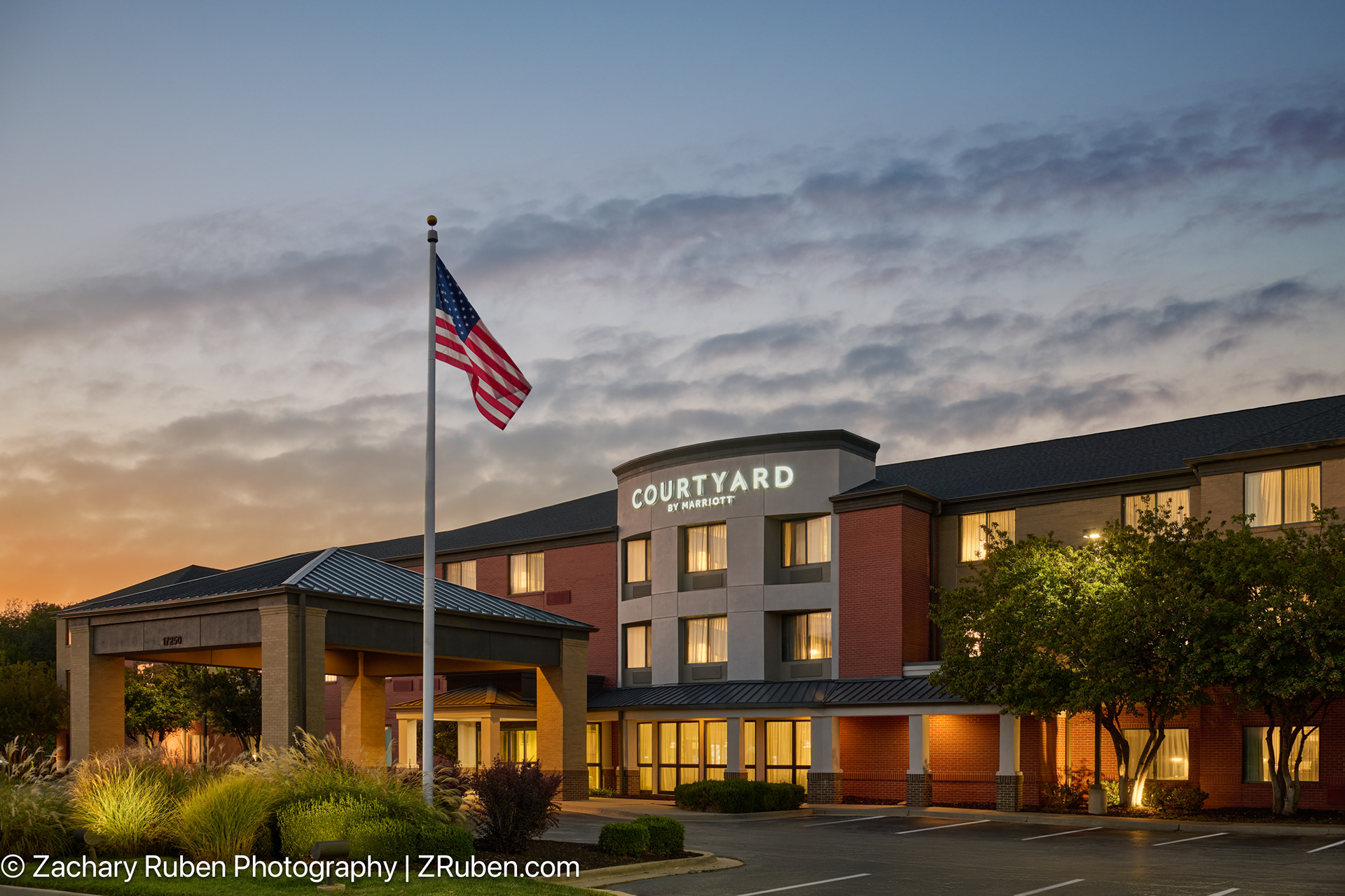 Exterior Dusk at Courtyard Kansas City Shawnee