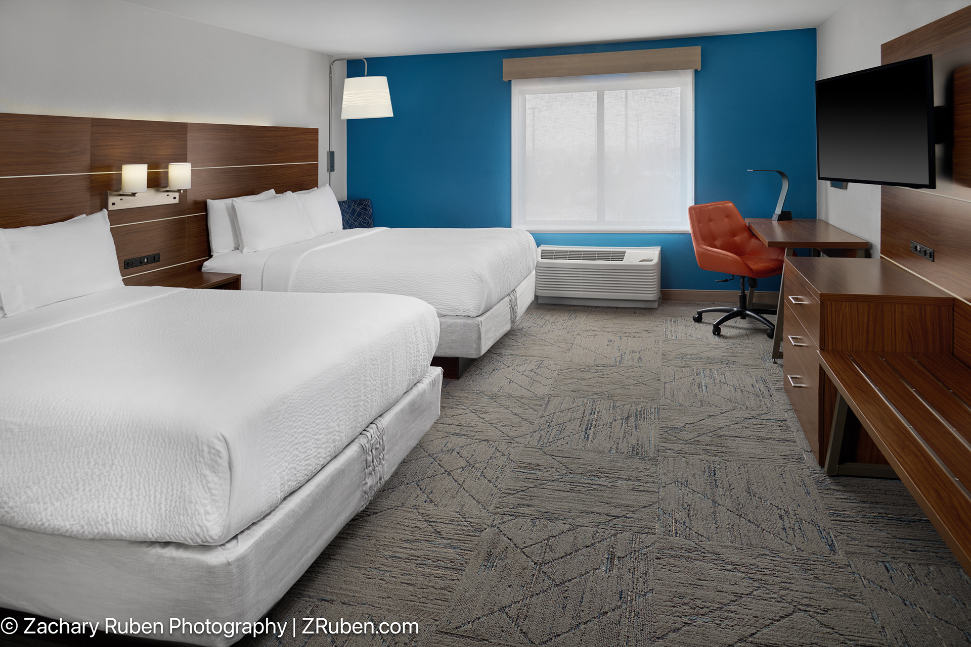 Two Queen Beds at Holiday Inn Express Kansas City - At the Legends