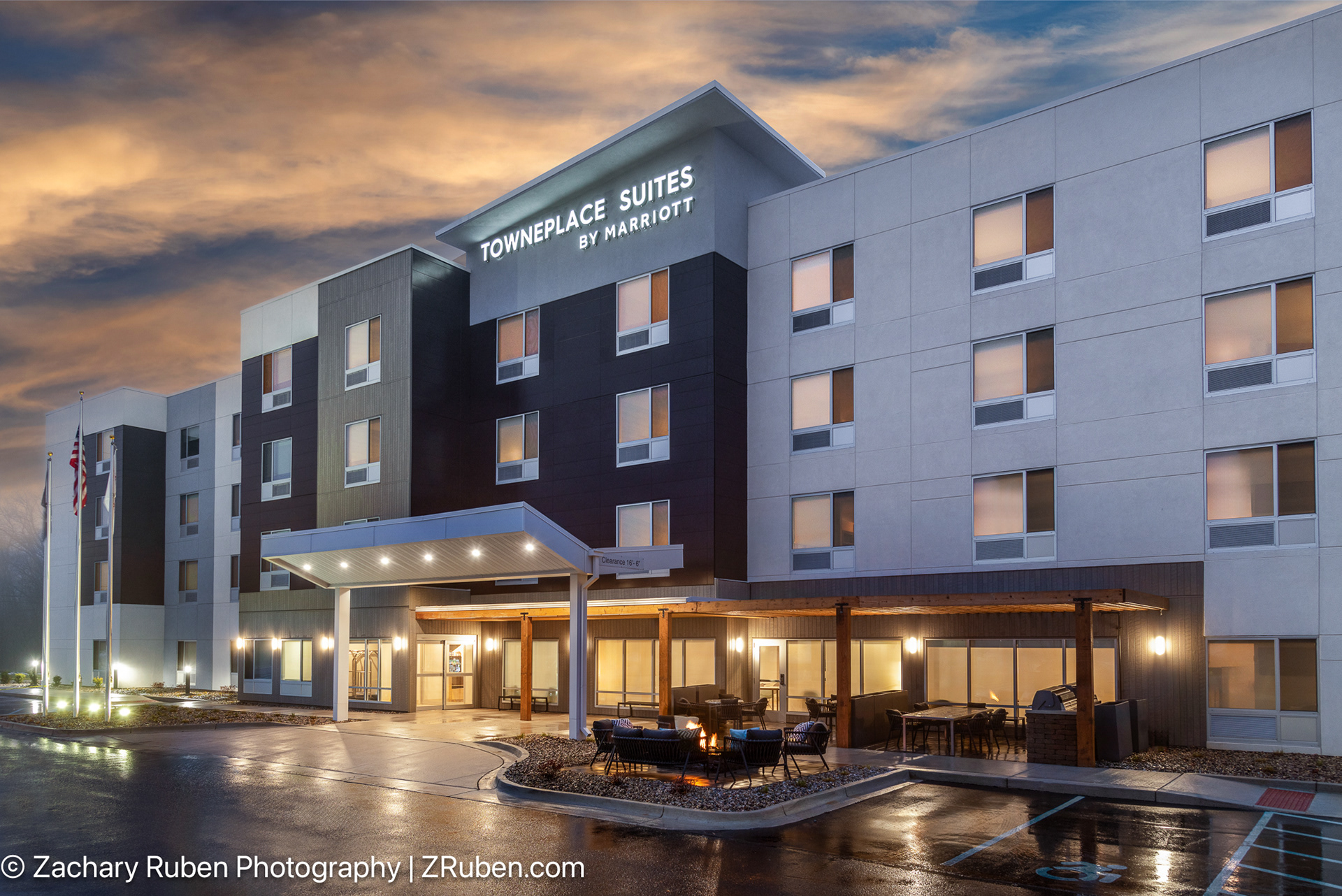 Exterior Sunset at TownePlace Suites Holland