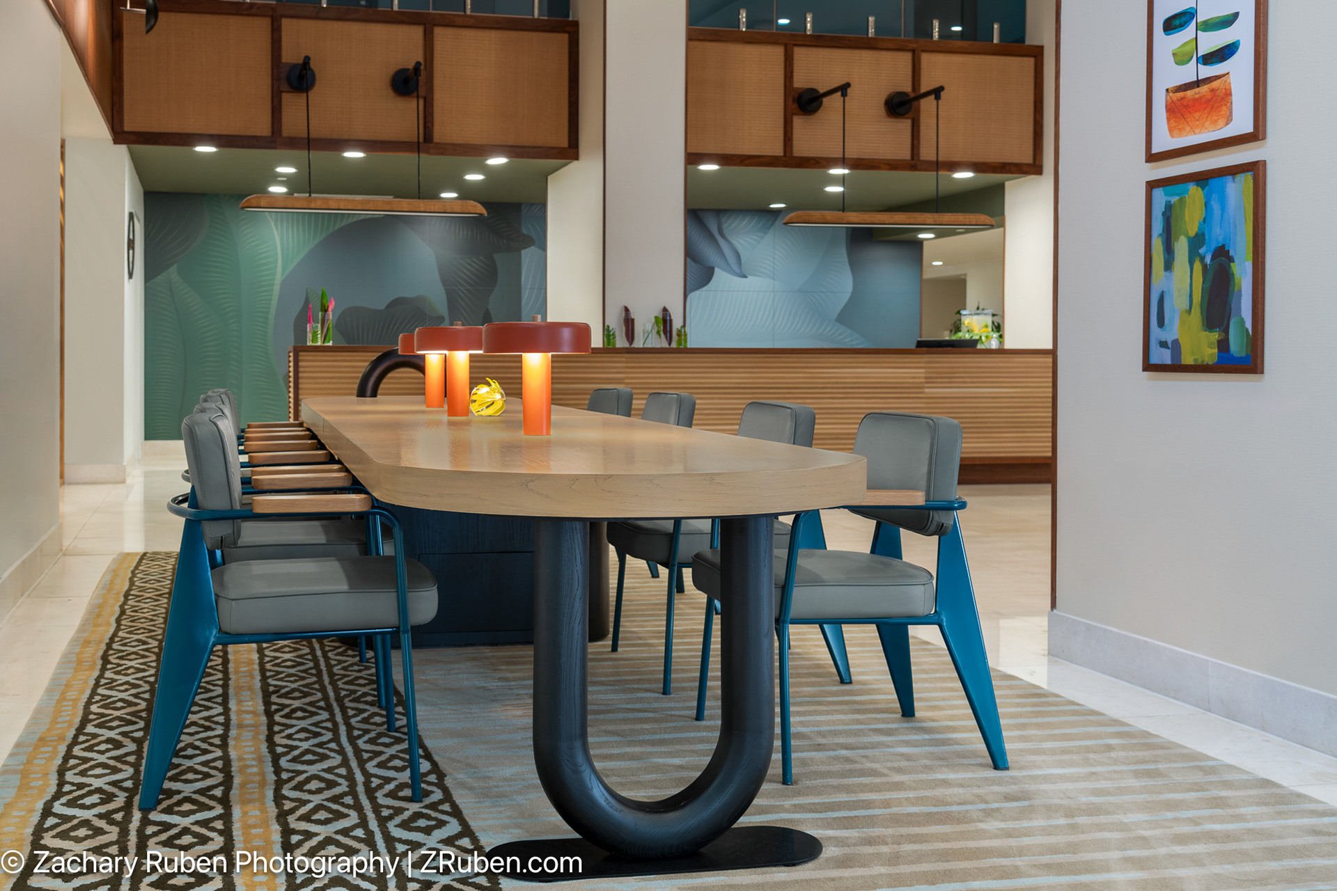 Community Table at Renaissance Orlando Resort