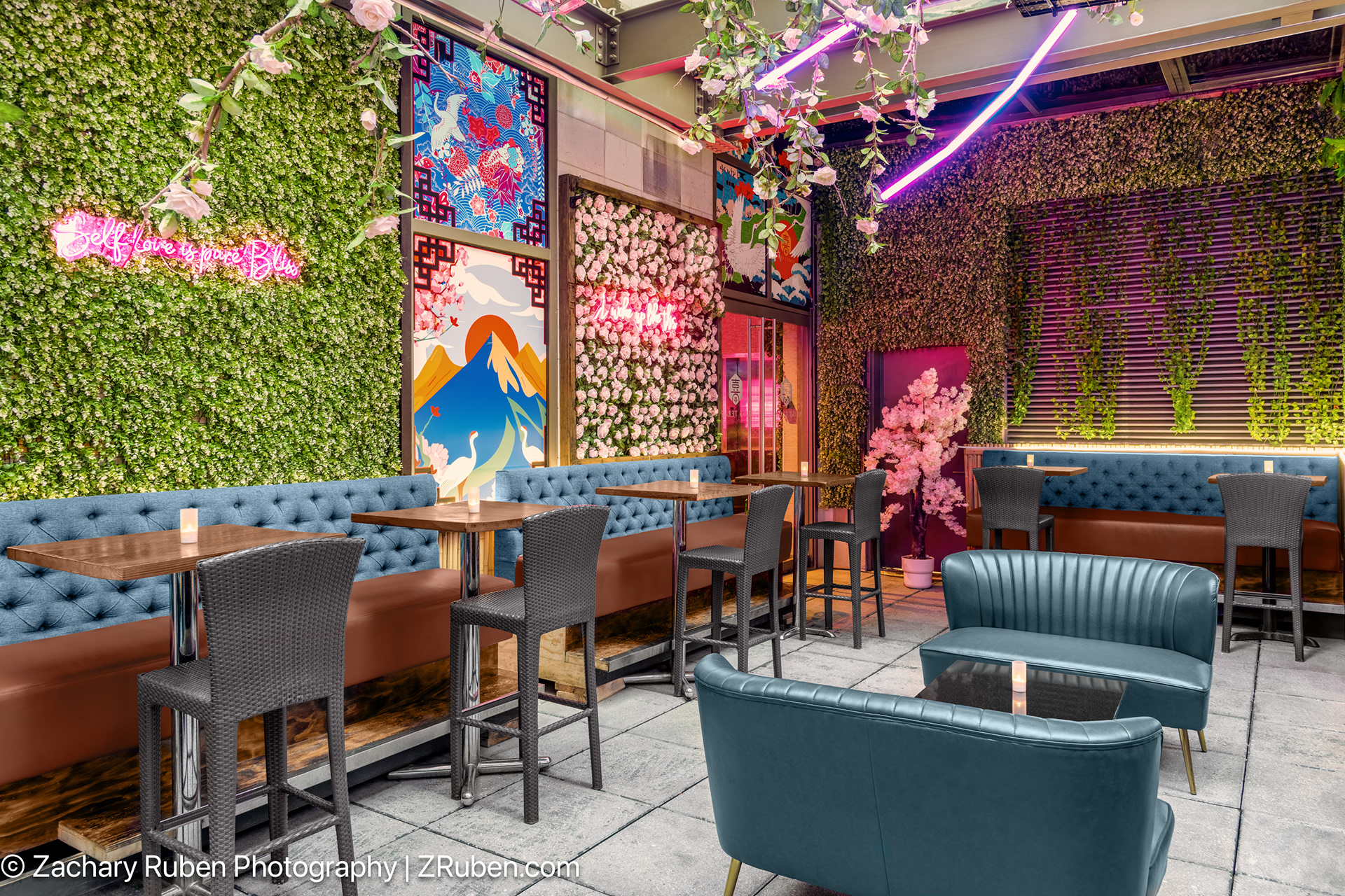 Bliss Terasu Seating at Four Points New York Downtown