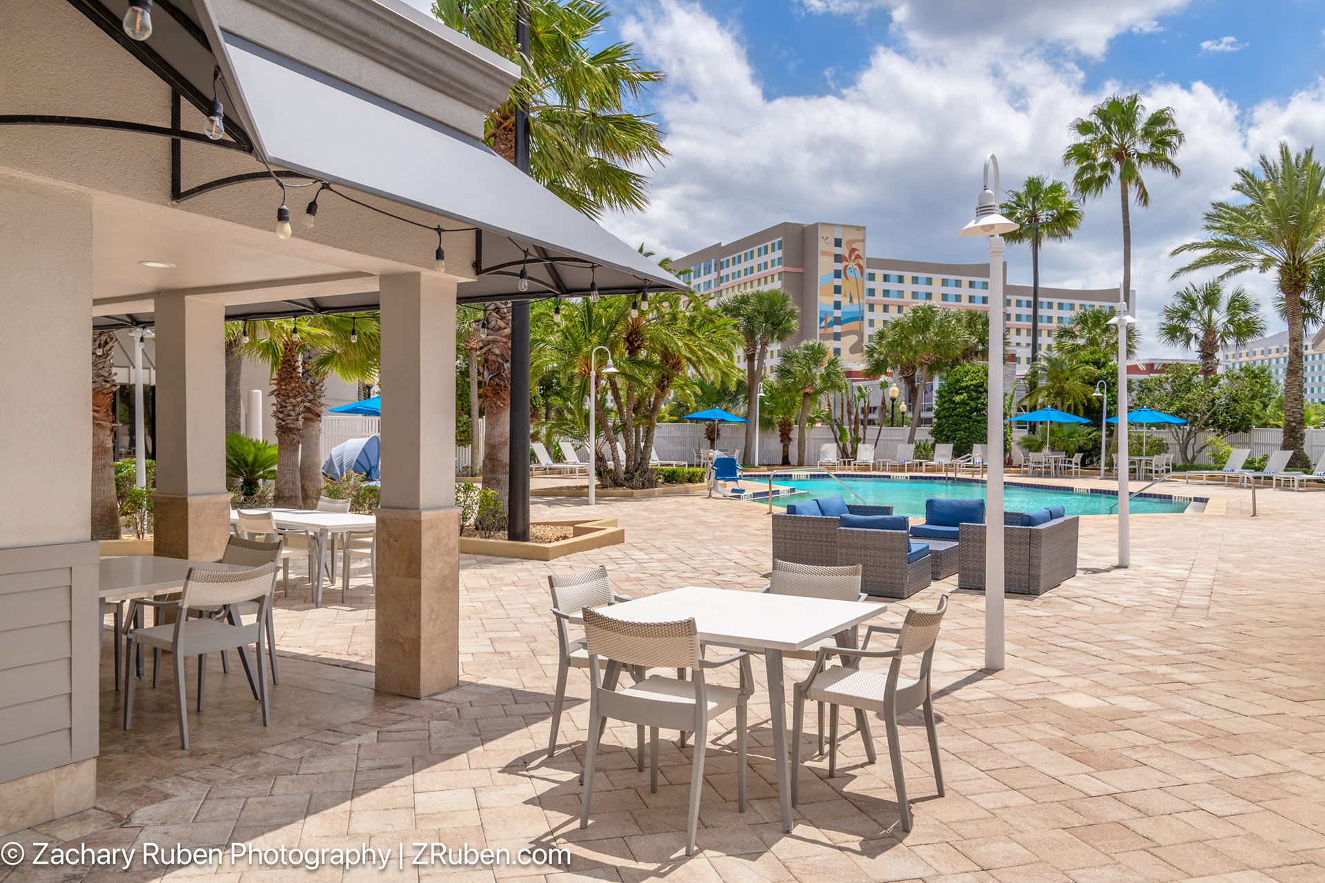 Patio Seating at Four Points by Sheraton Orlando International Drive