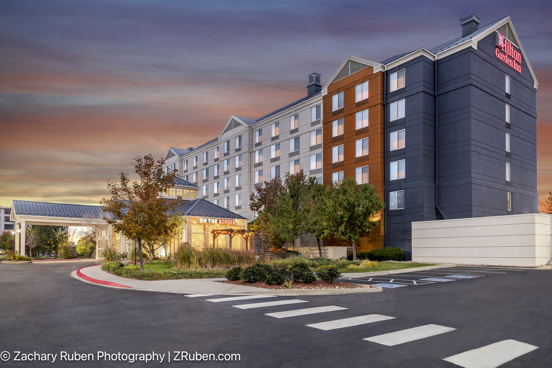 Exterior Sunset at Hilton Garden Inn Denver Airport