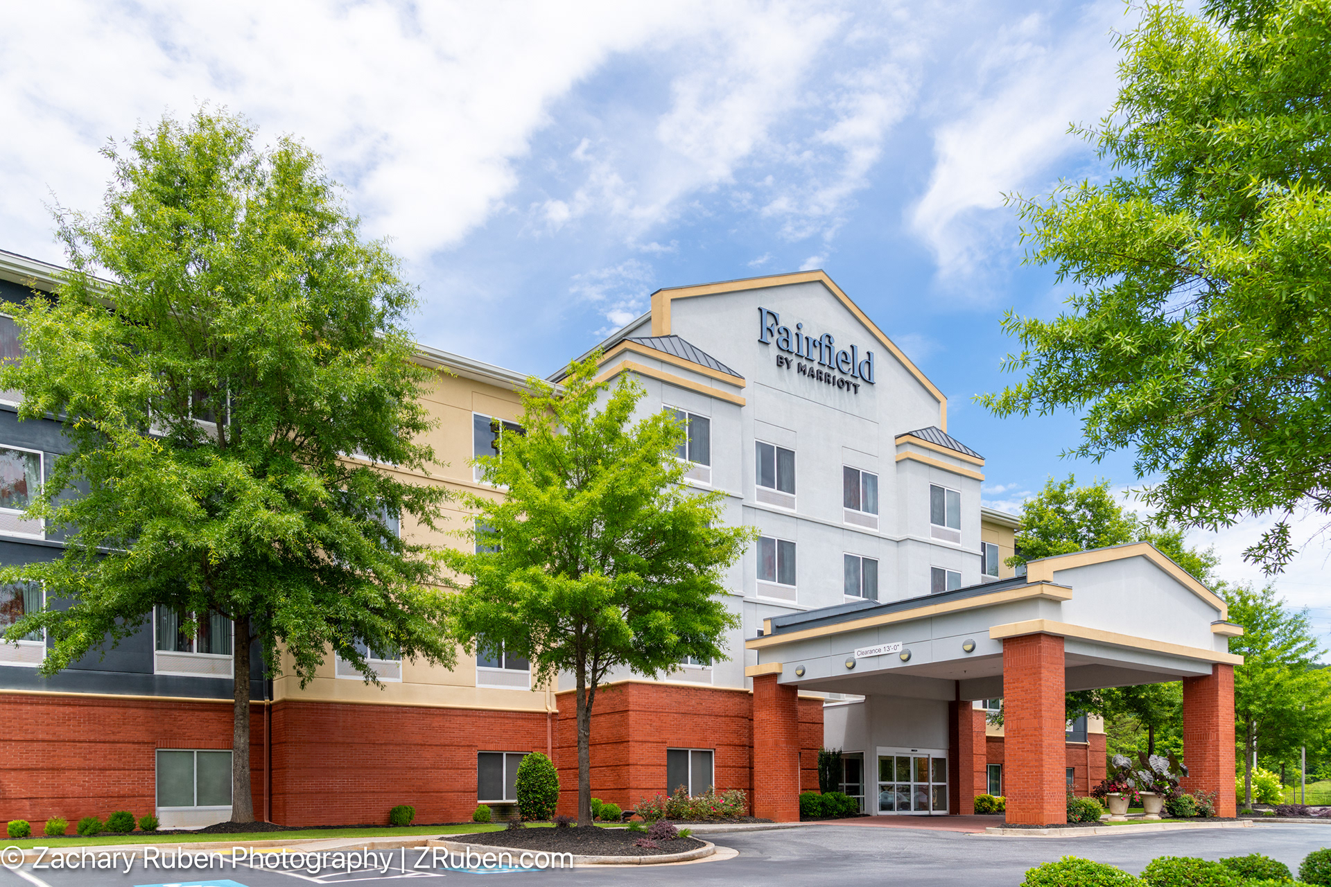 Exterior Day at Fairfield Inn & Suites Cartersville