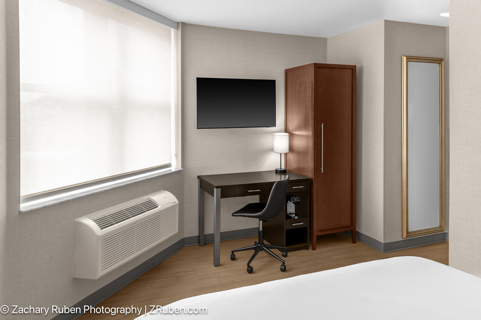 Corner Queen at The Solita Soho Hotel