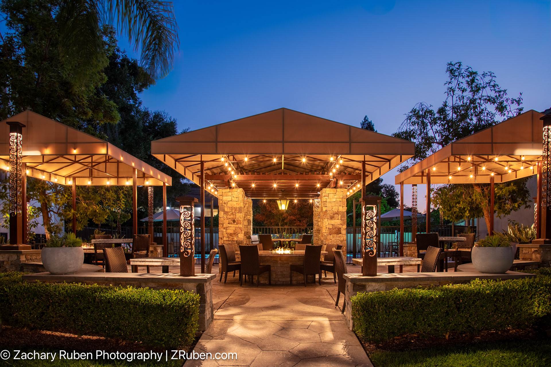 Outdoor Patio at Courtyard Palo Alto Los Altos