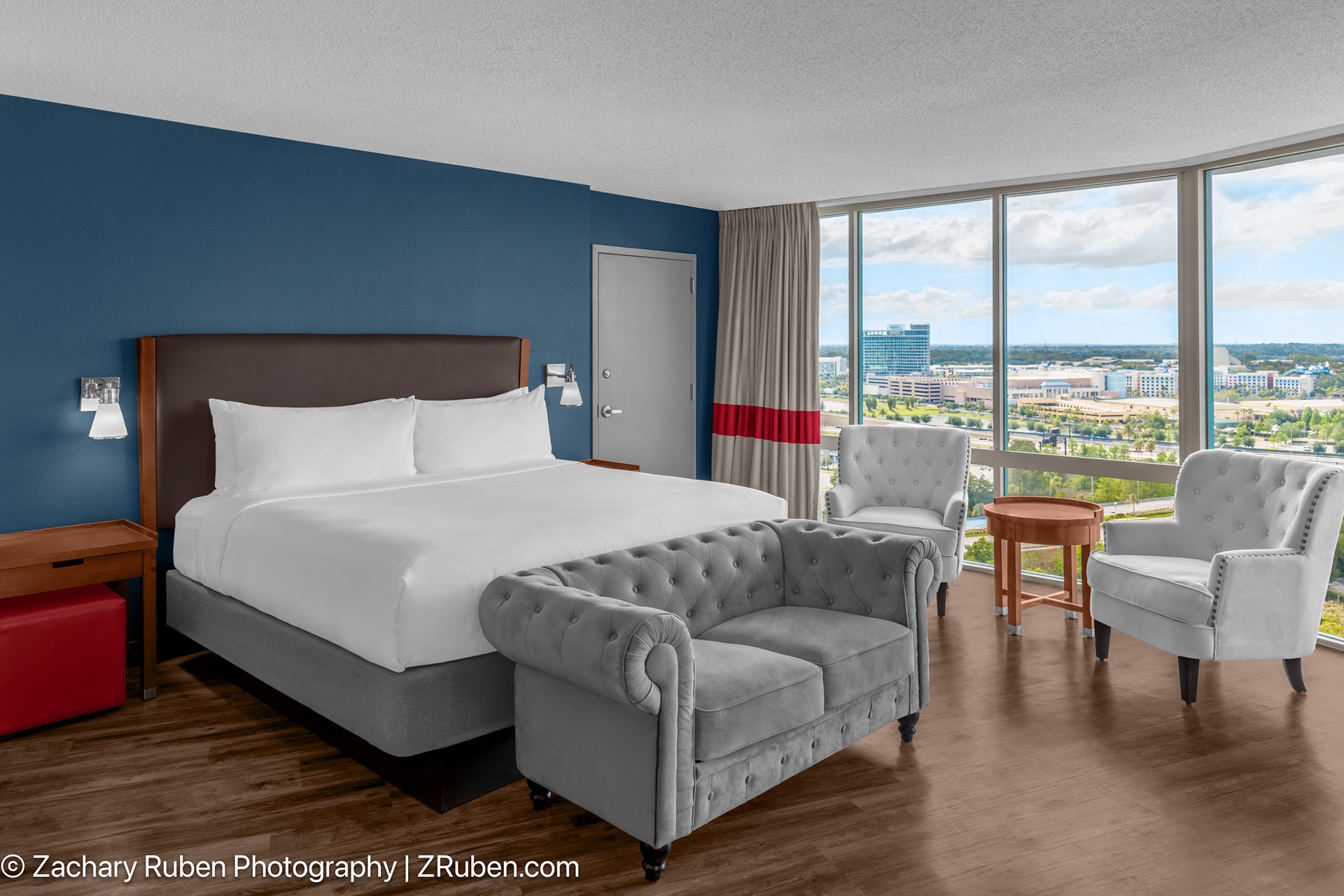 Sinatra Suite Bed at Four Points by Sheraton Orlando International Drive