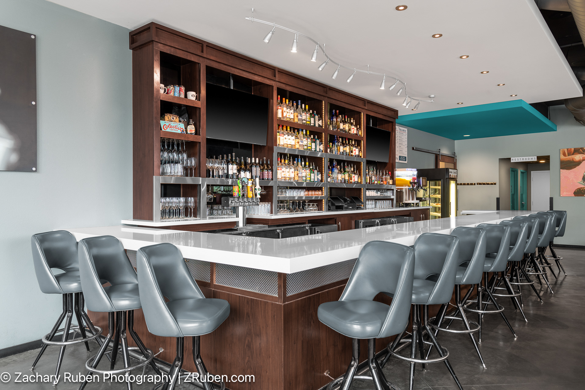 Bar at Hampton Inn & Suites Madison Downtown