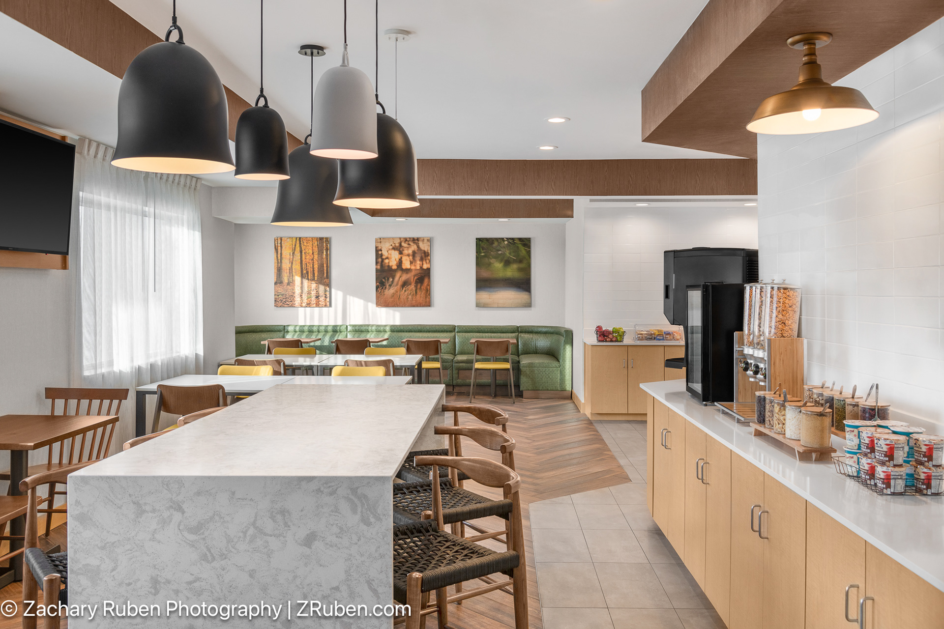 Breakfast Area at Fairfield Inn & Suites Saginaw