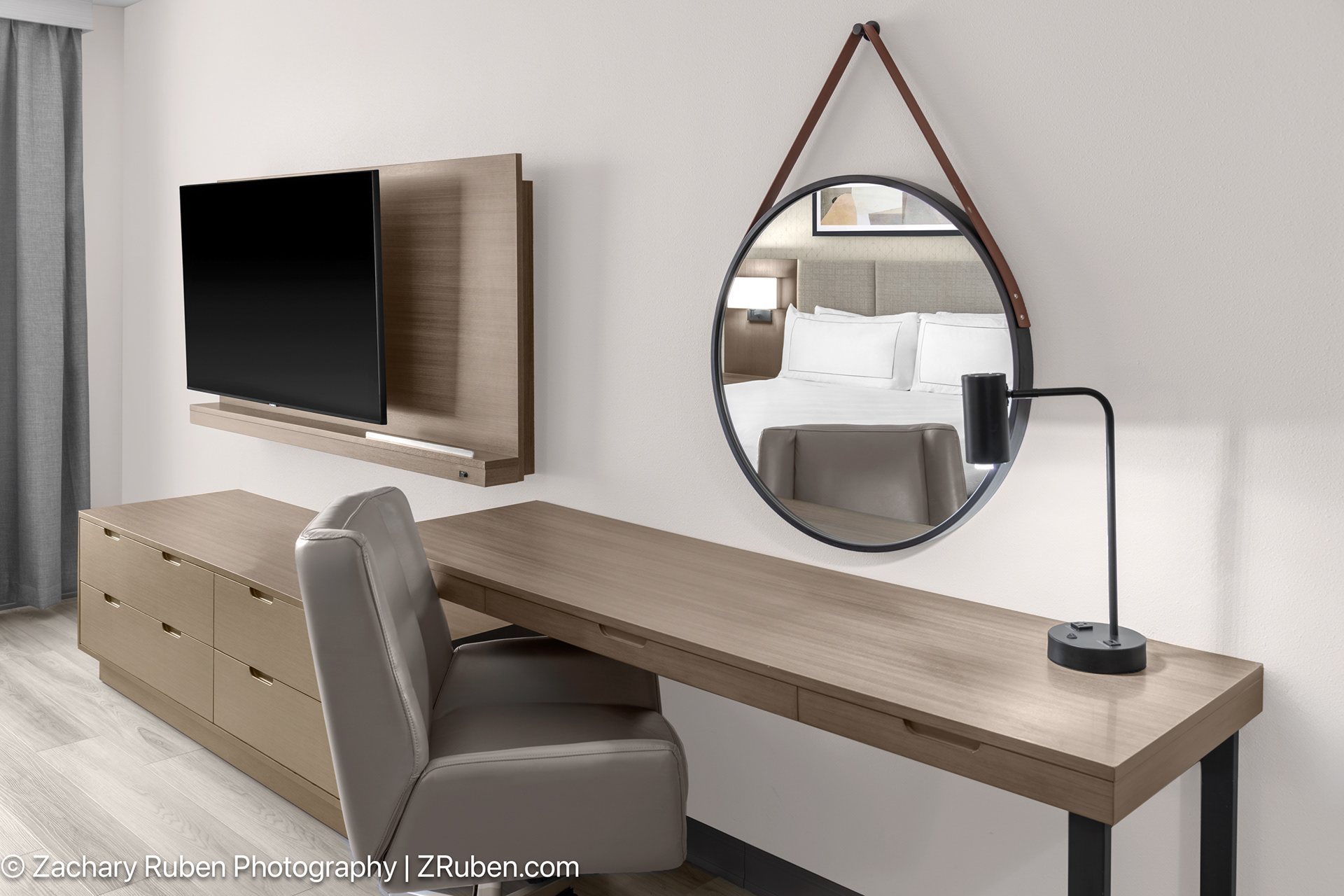 Desk at Doubletree Springdale