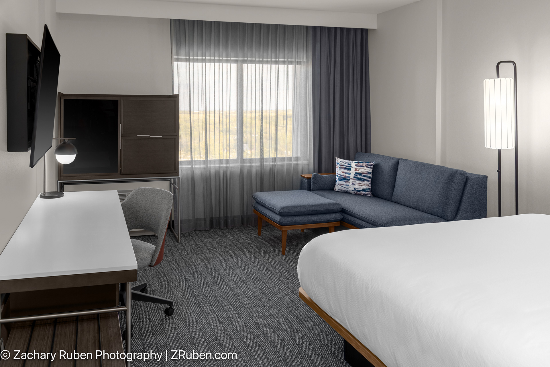 King Room at Courtyard Sherman