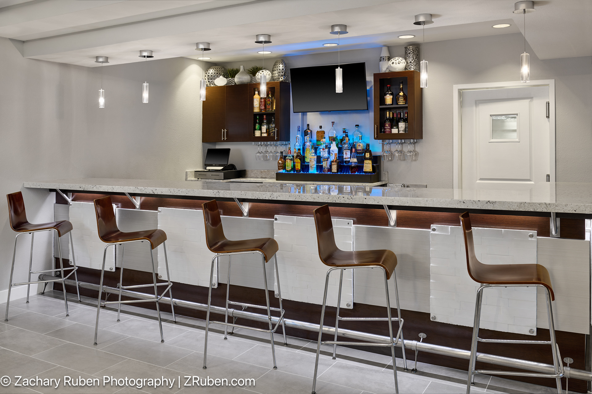 Bar at TownePlace Suites Springfield
