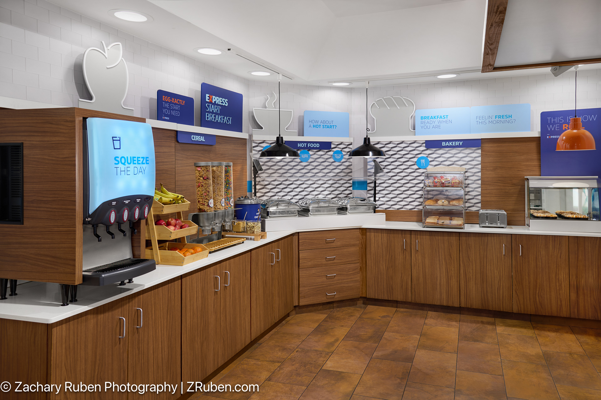 Breakfast Area at Holiday Inn Express Kansas City - At the Legends