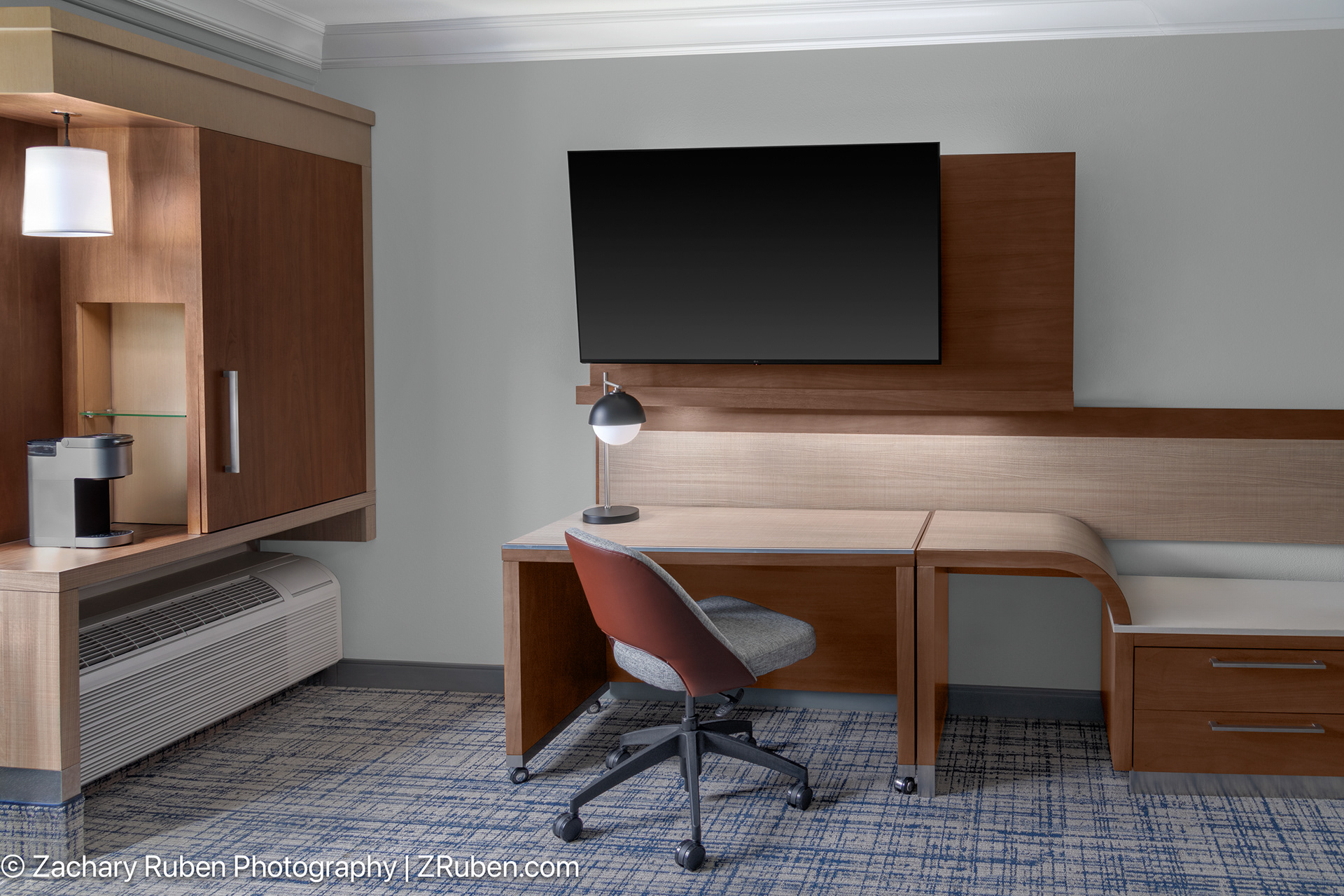 Desk at Courtyard Palo Alto Los Altos