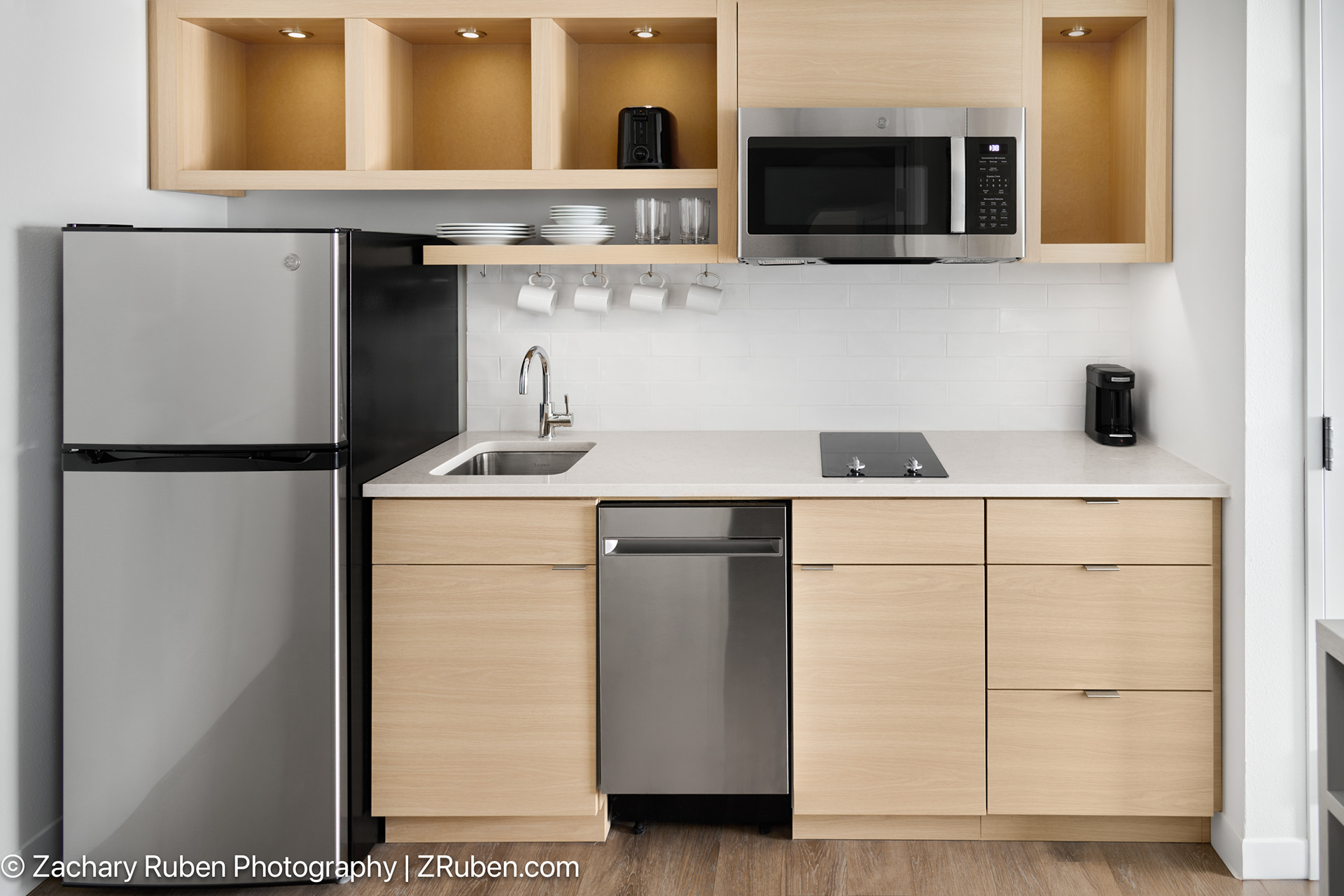Kitchen at Towneplace Suites Romeoville