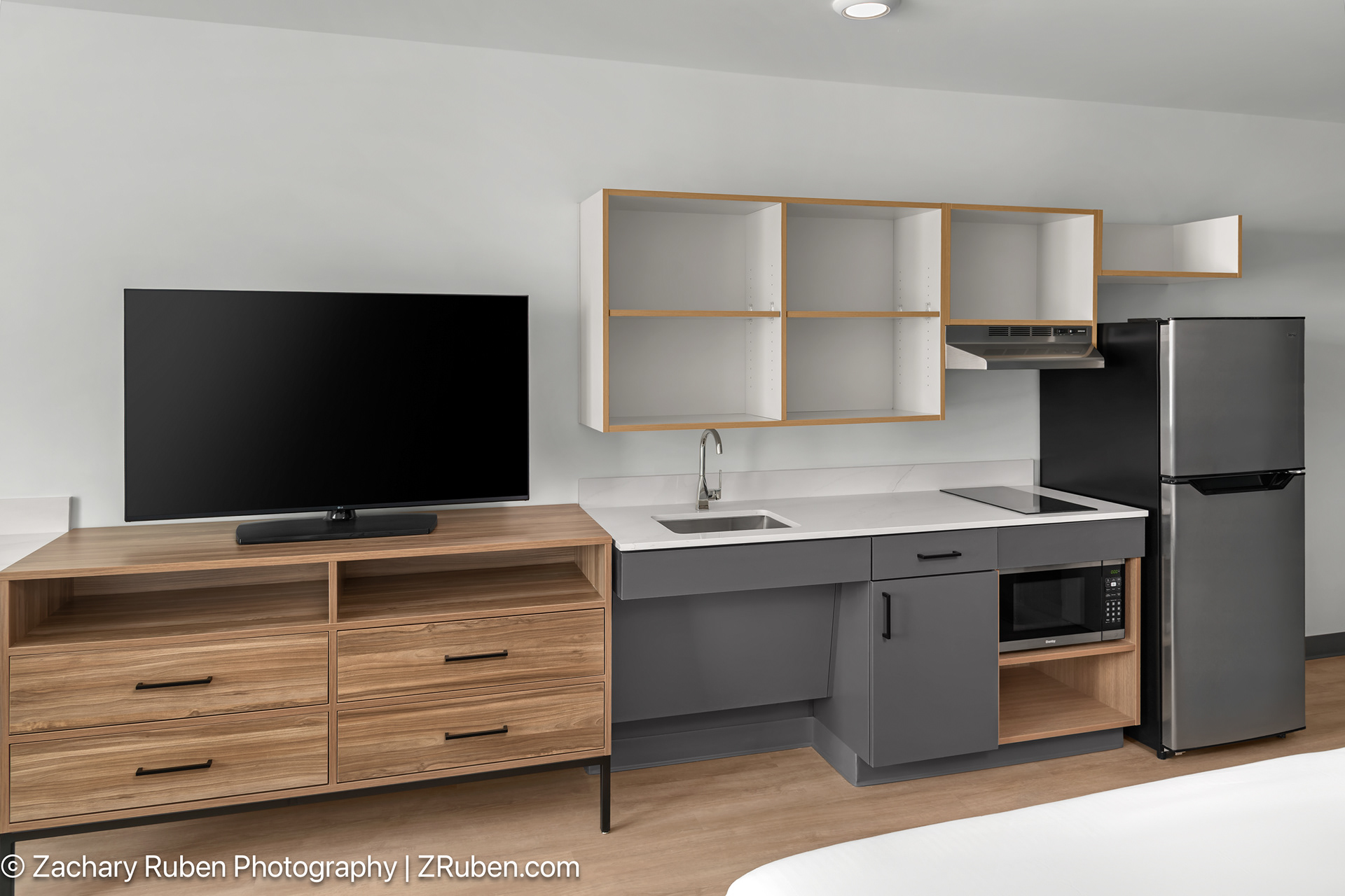 Two Queen Accessible Kitchen at StudioRes Leland