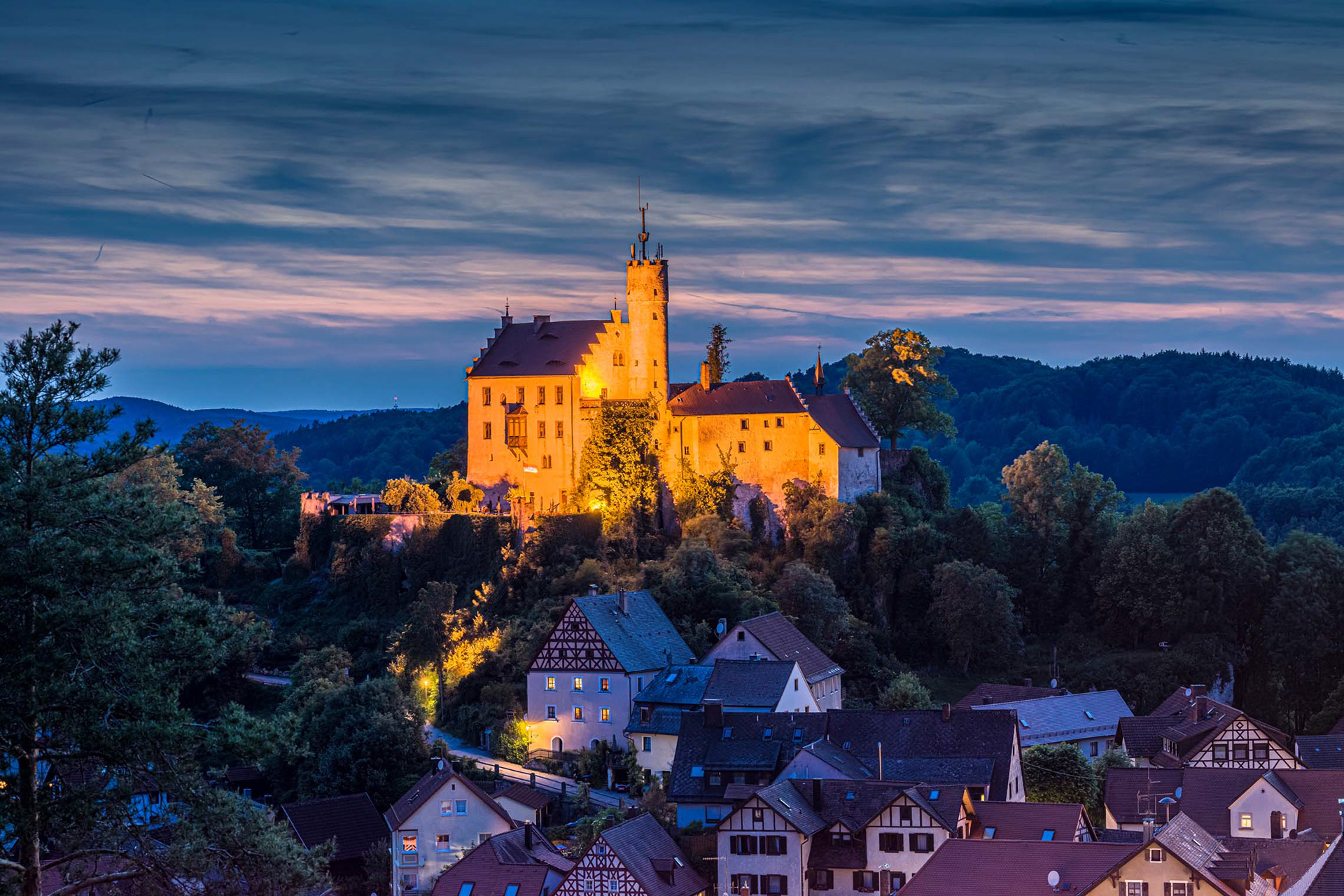 Burg/Schloss Gößweinstein, im Naturwaldreservat Eibenwald, Naturpark | Fränkische Schweiz - Frankenjura