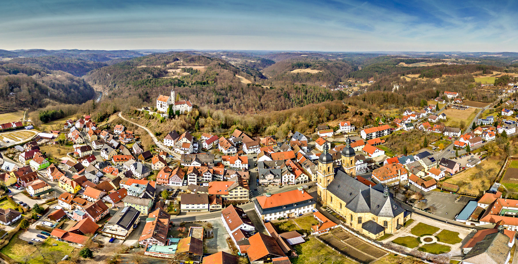 Gößweinstein-Luftbild-Panorma, Naturpark Fränkische Schweiz