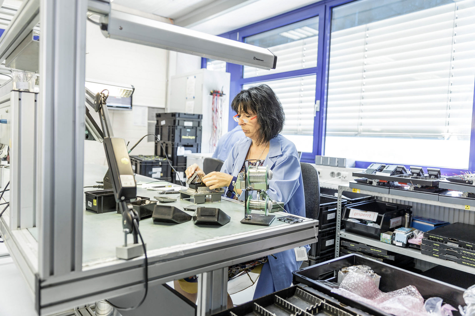 elektron Systeme und Komponenten GmbH & CO.KG, Fertigung, Weißenohe