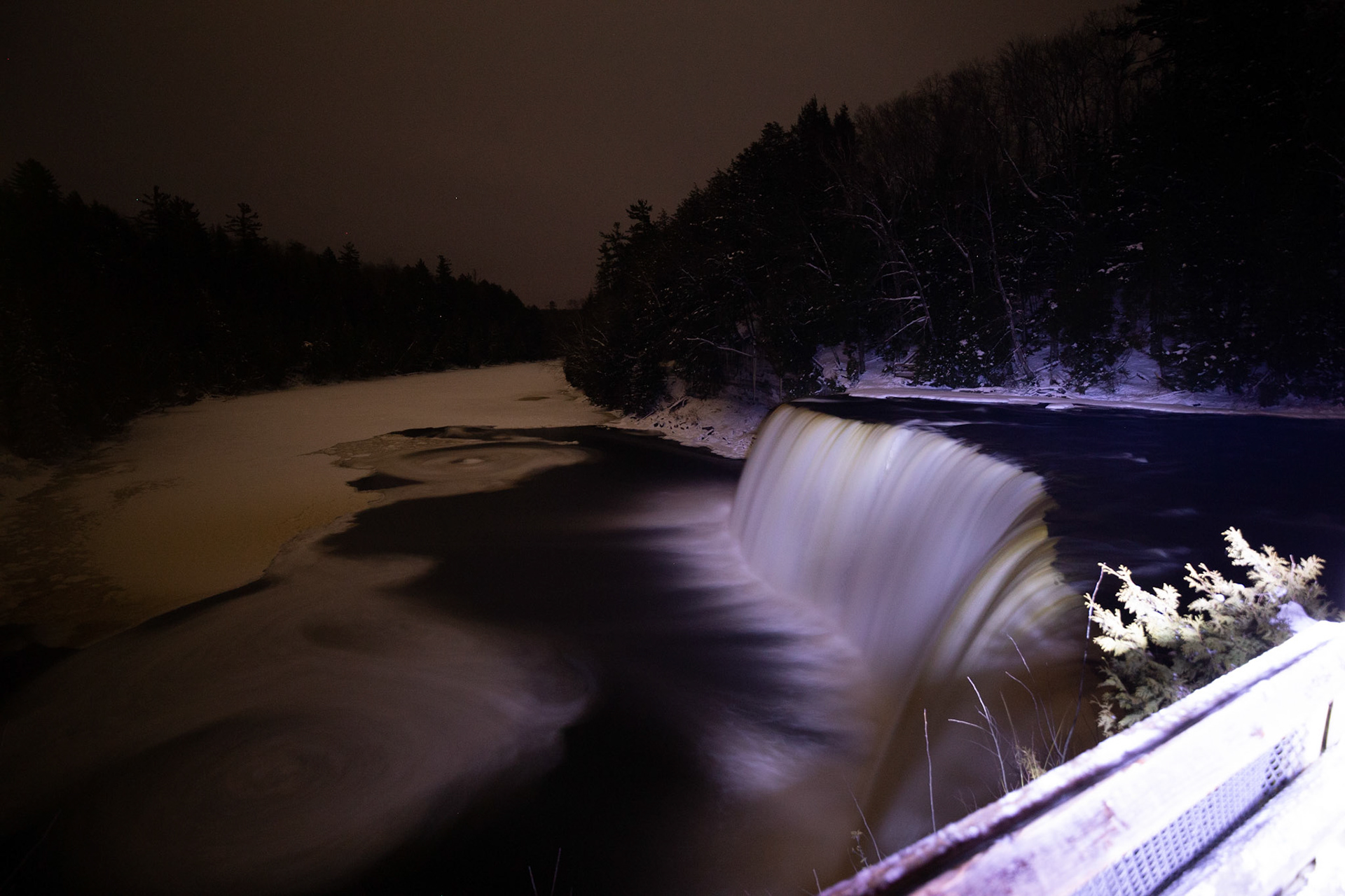 Upper Tahquamennon Falls
