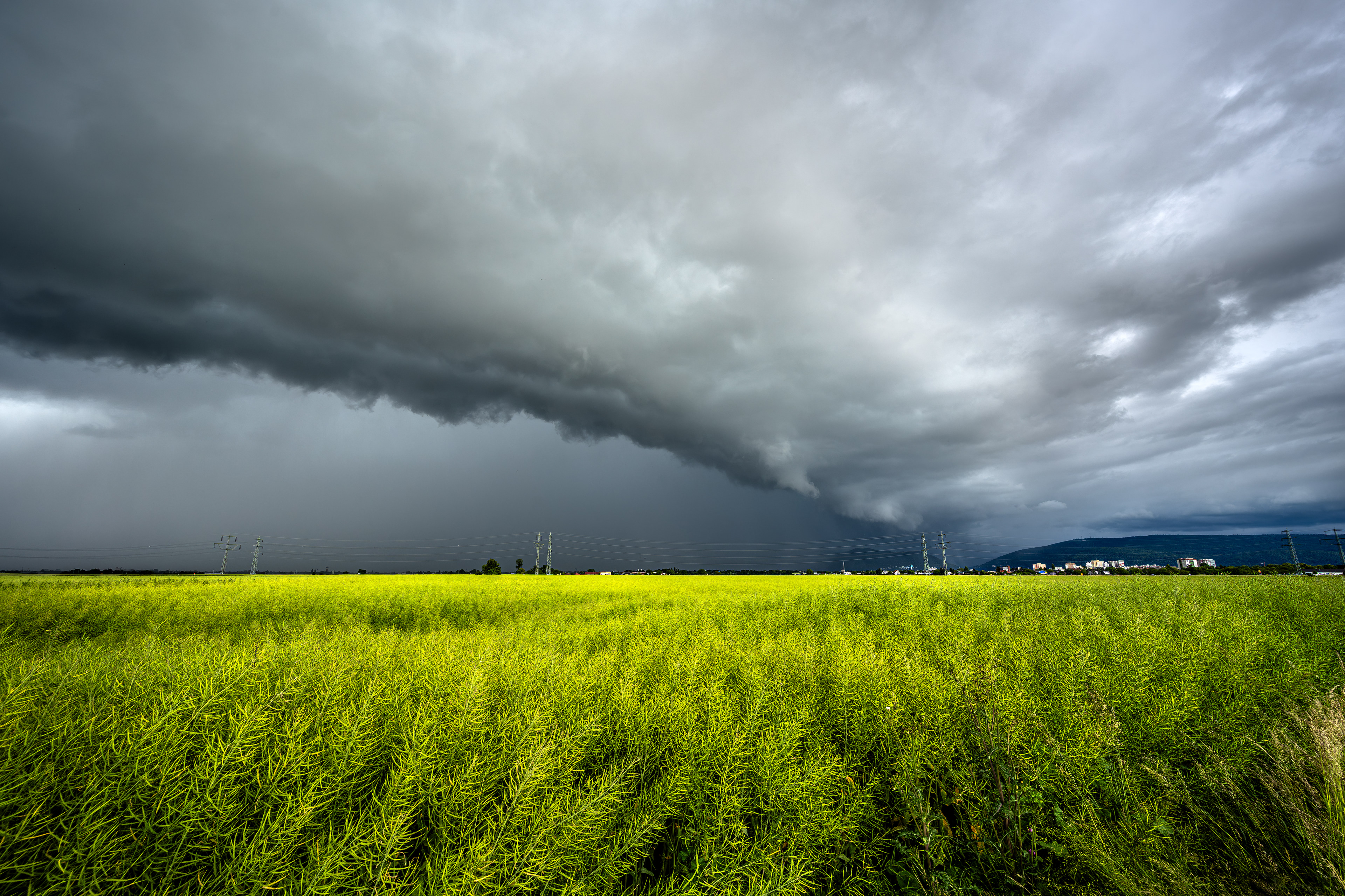 Aufziehende Gewitterlinie, Eppelheim, BW (D) - 28.05.2025