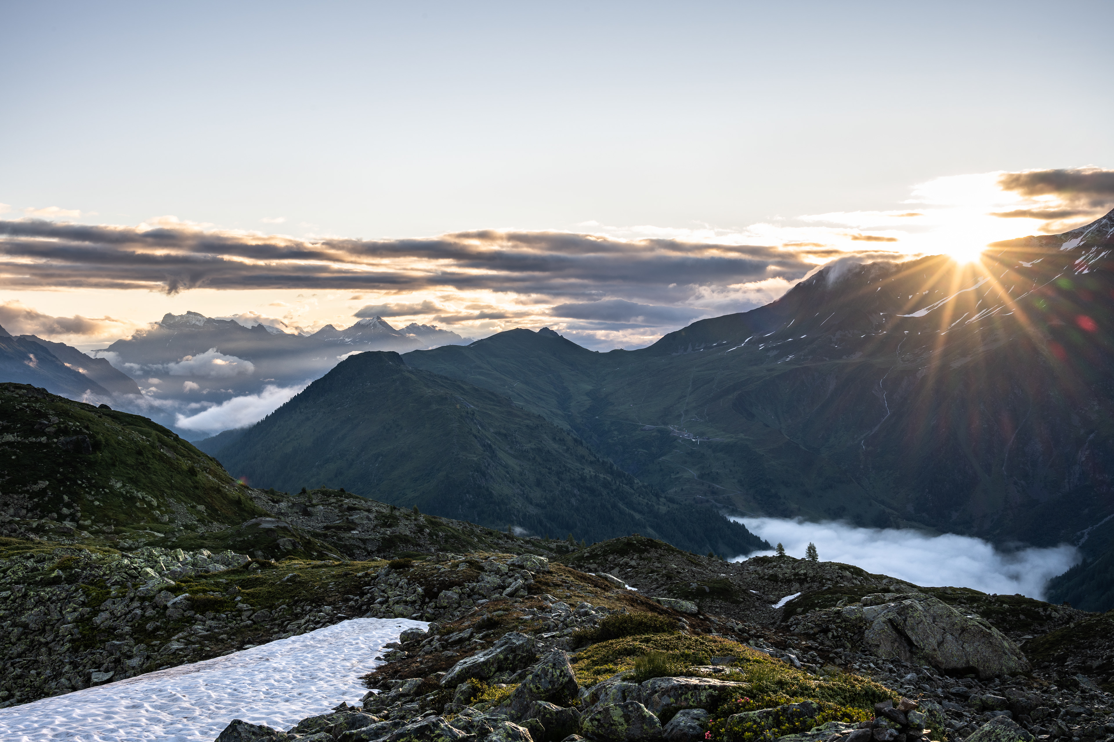 Sonnenaufgang am Mont Blanc Bergmassiv, Chamonix (F) - 09.07.2021