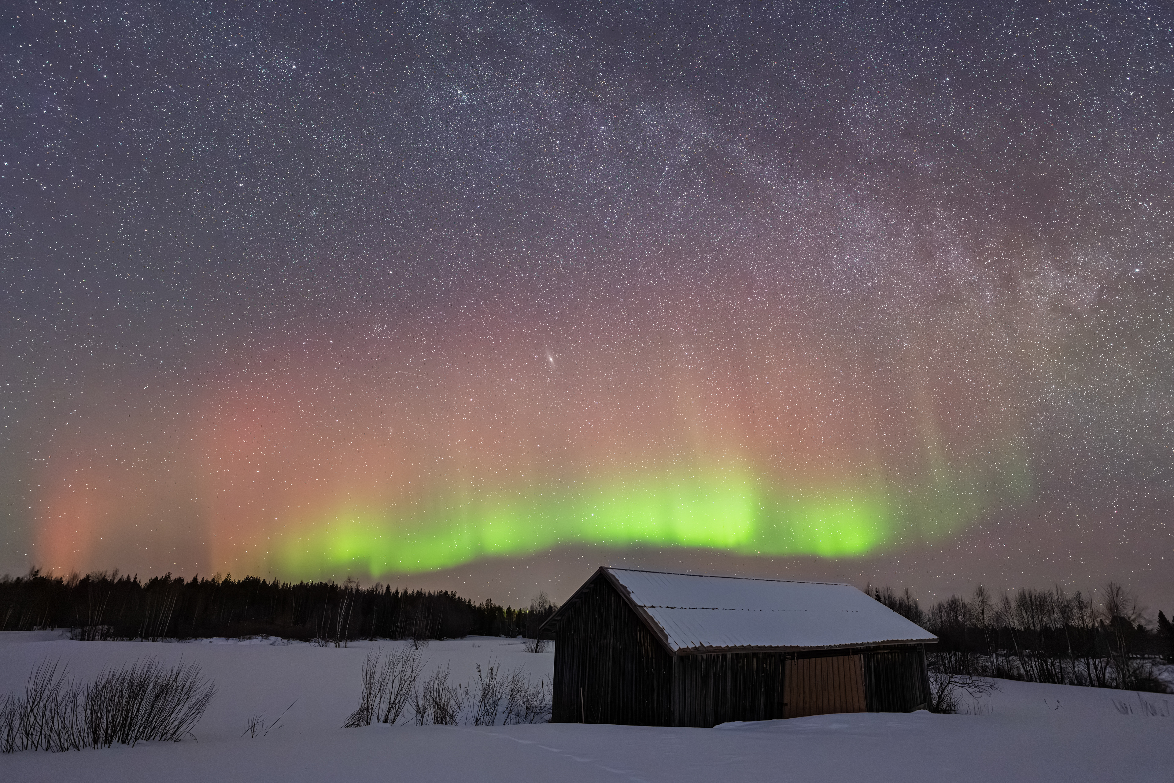 Polarlicht mit Milchstraße & Andromeda-Galaxie über Finnland (20.-21.02.2025)