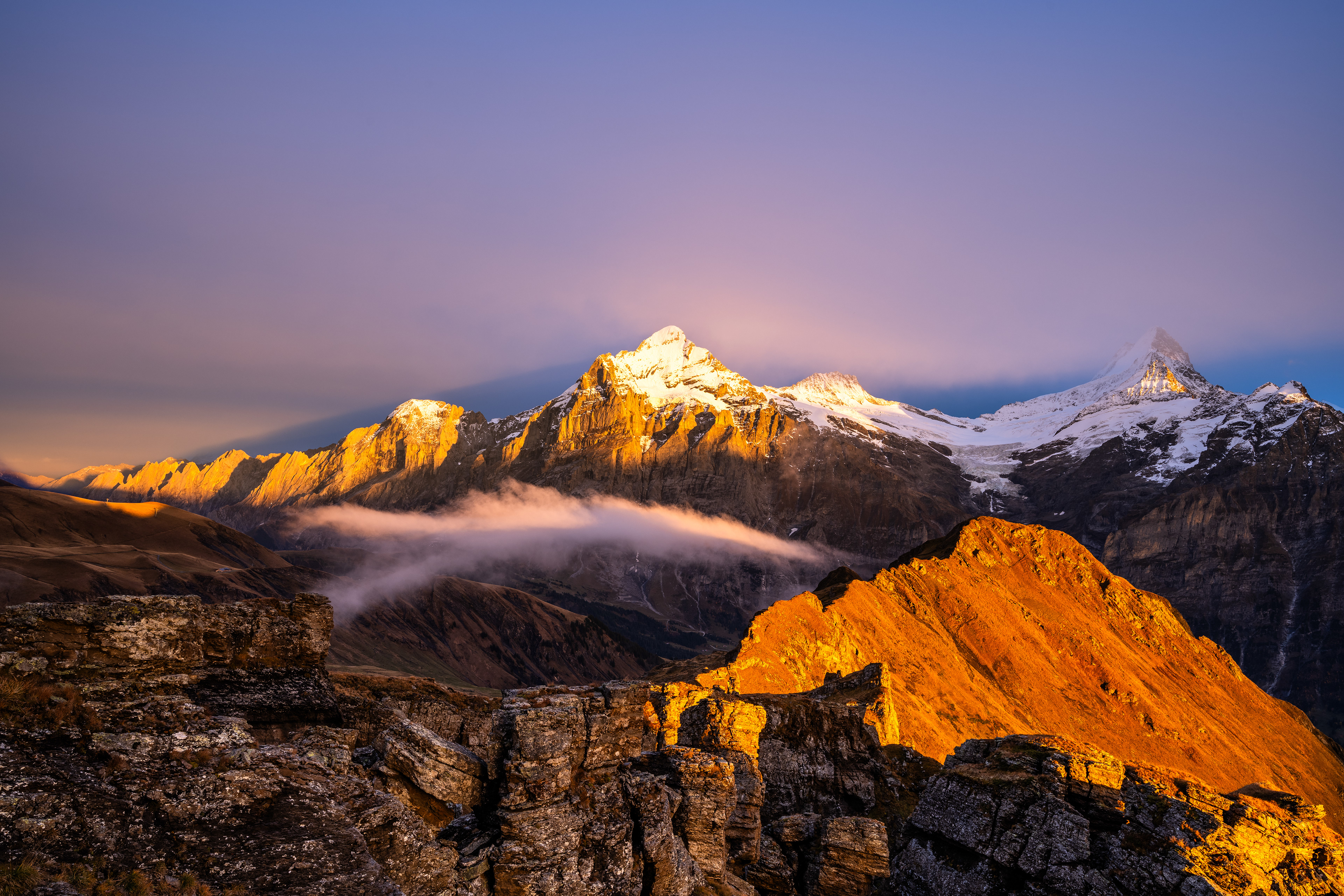 Alpenglühen zu Sonnenuntergang, Berner Alpen (CH) - 19.10.2024