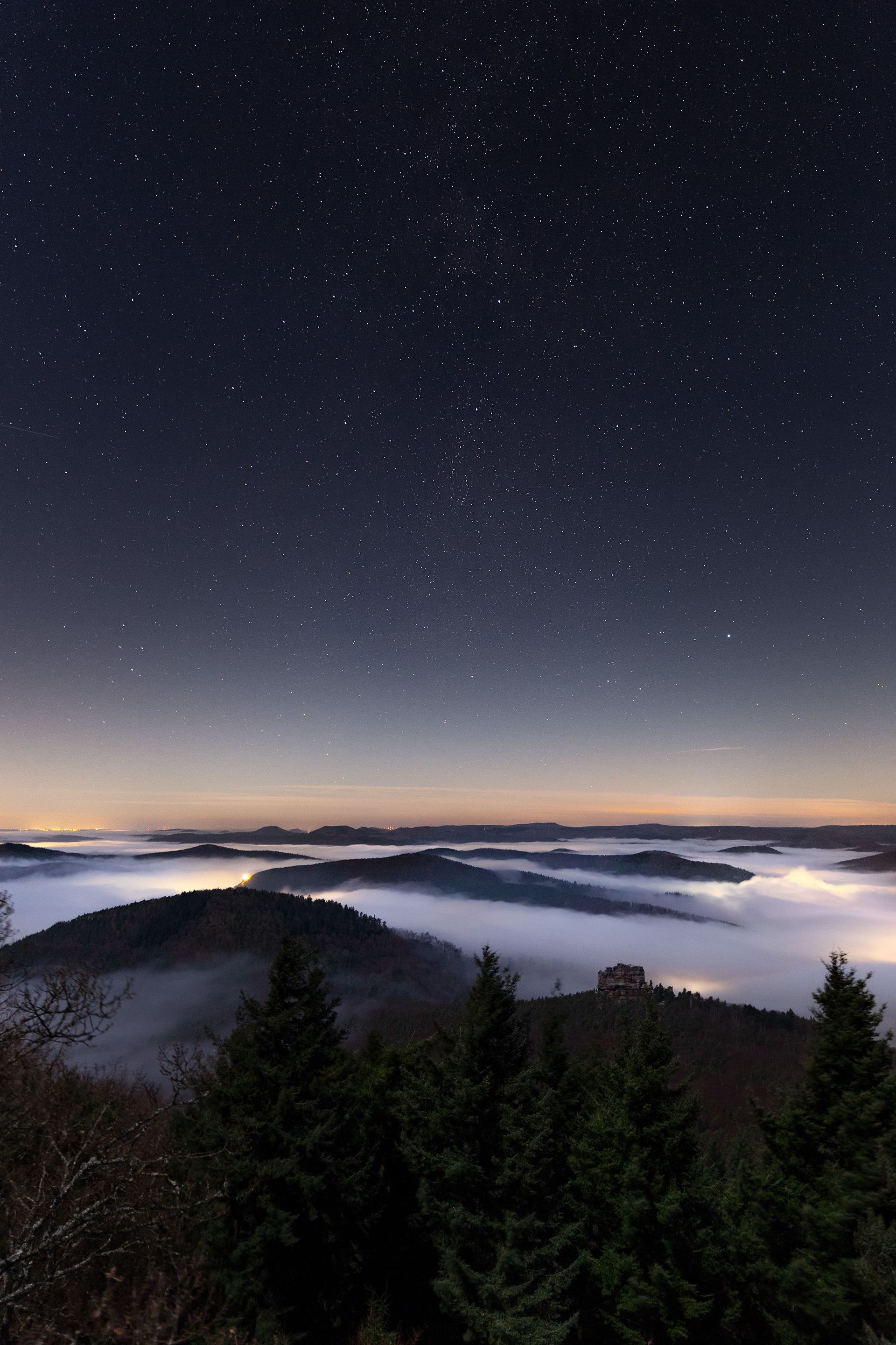 Hochnebel über Annweiler, Pfälzerwald (D) - 06.01.2020