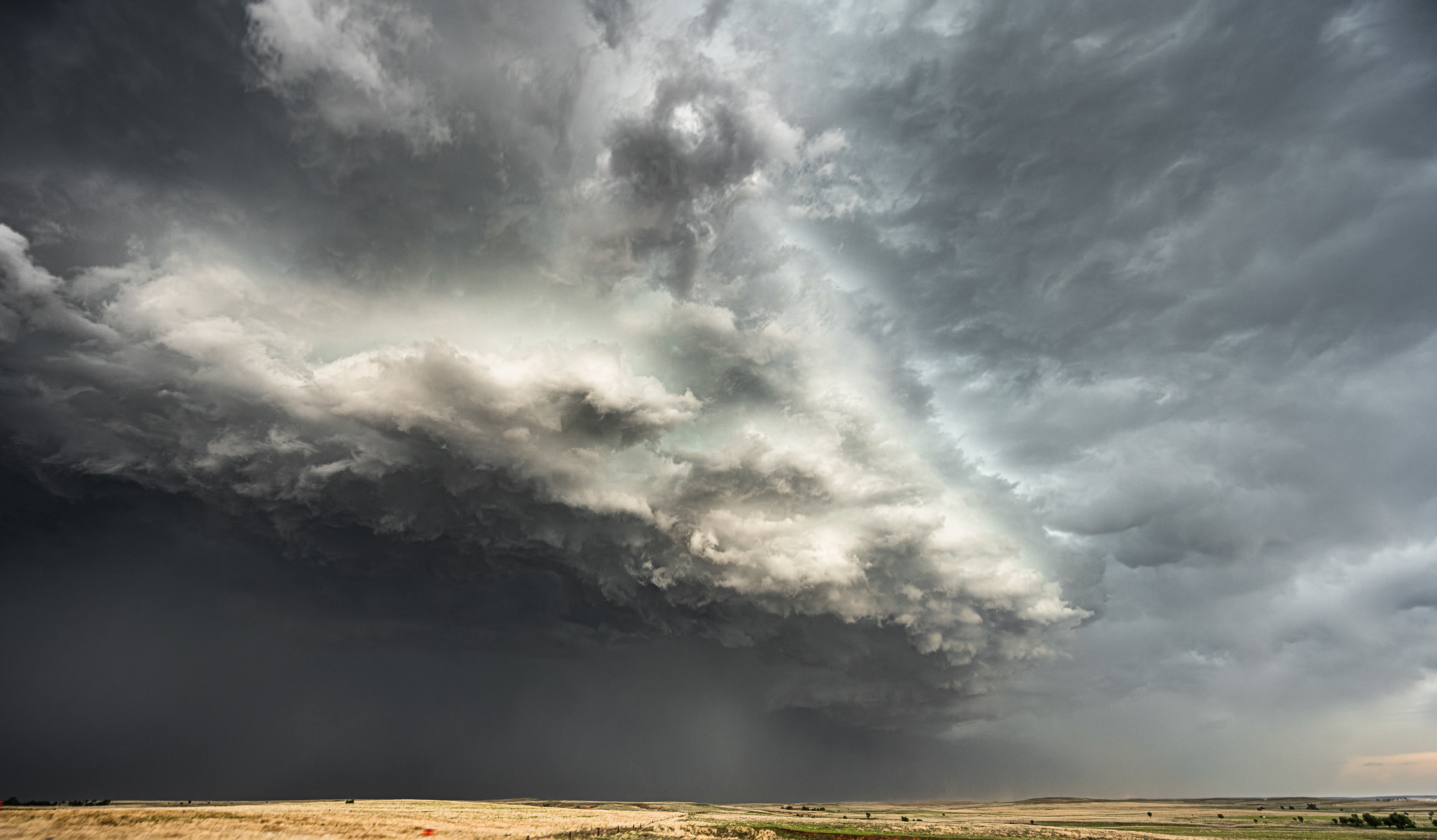 Aufziehende Shelfcloud, Ashland, Kansas - 19.05.2024
