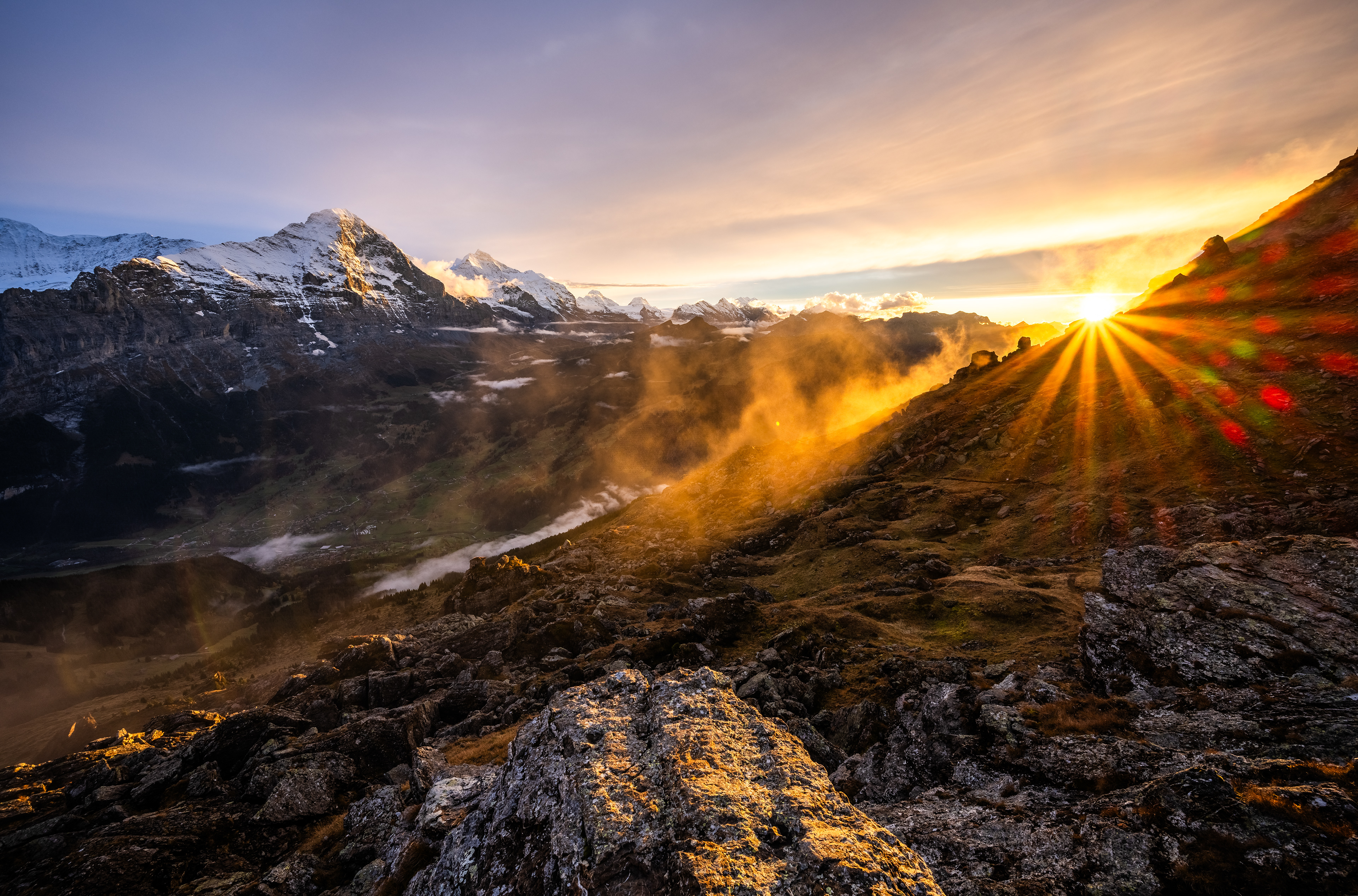 Sonnenuntergang über den Berner Alpen (CH) - 19.10.2024