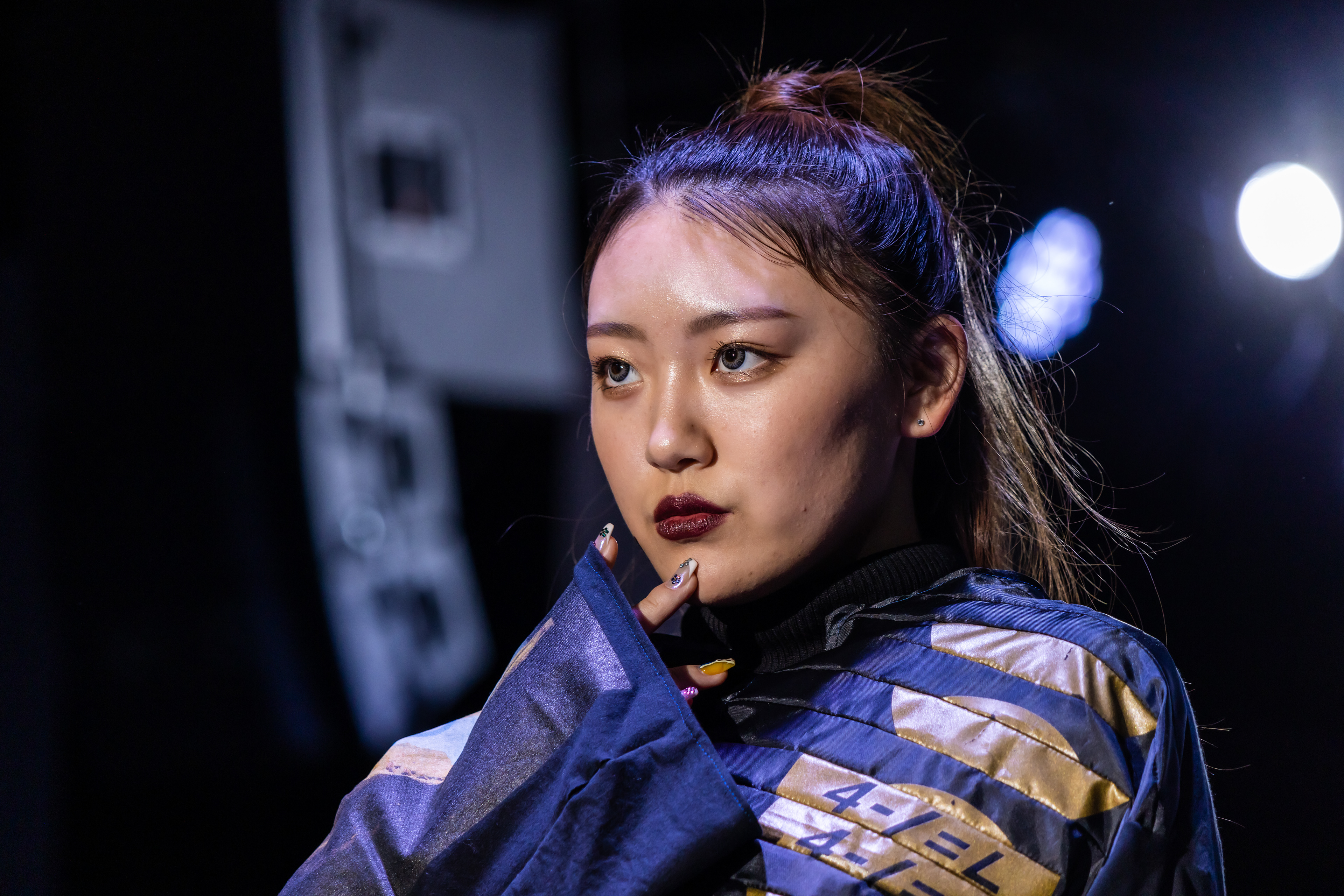 (工夫)初めてのファッションショーでの撮影です。ストロボ使用できなかったので、ISO感度を上げて、Lightroomでノイズを除去しました／(カメラ)CANON EOS R5／(レンズ)CANON EF70-300mm F4-5.6 IS II USM／(撮影日)2022年11月12日／(撮影場所)ベルエポック美容専門学校(原宿)／(モデル)レクレドールコレクション2022AW