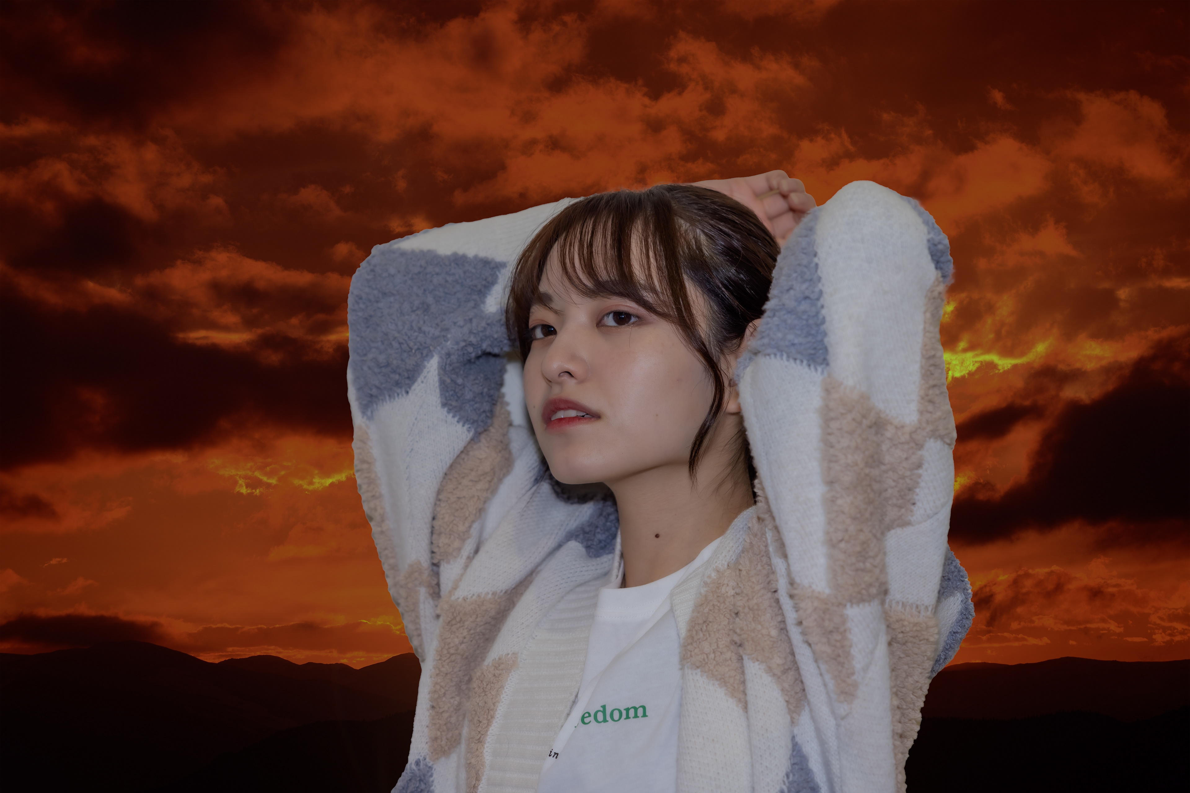 (工夫)スタジオでの撮影でしたが、背景を変えてみました／(カメラ)CANON EOS R5／(レンズ)CANON RF24-70mm F2.8 L IS USM／(撮影日)2022年10月30日／(撮影場所)studio SOALLA／(モデル)Madoka