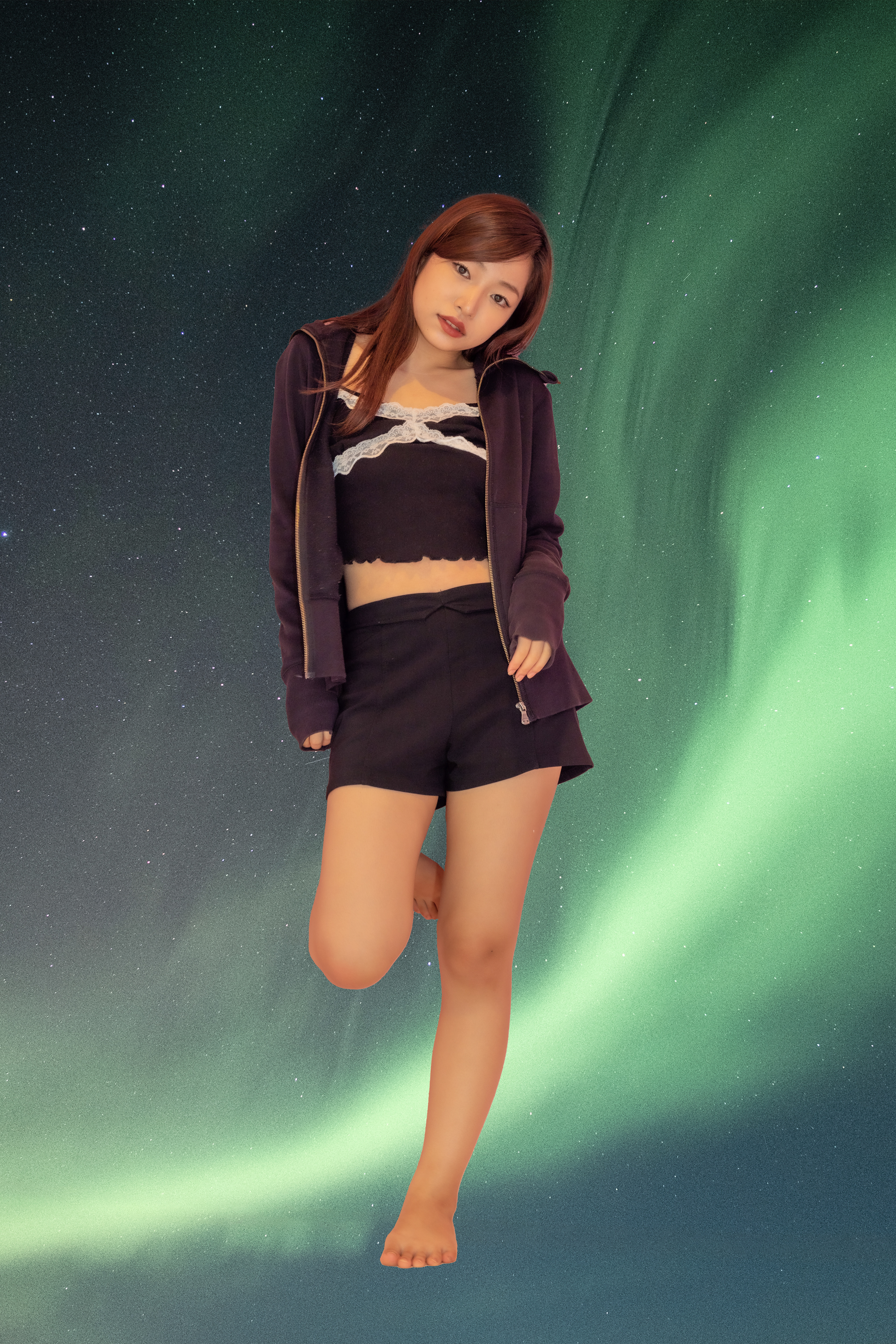 (工夫)背景を変えたり色味を変えることで少し雰囲気の違う写真にしてみました／(カメラ)CANON EOS R5／(レンズ)CANON RF24-70mm F2.8 L IS USM／(撮影日)2022年10月15日／(撮影場所)スタジオ明大前LIP／(モデル)中須梅