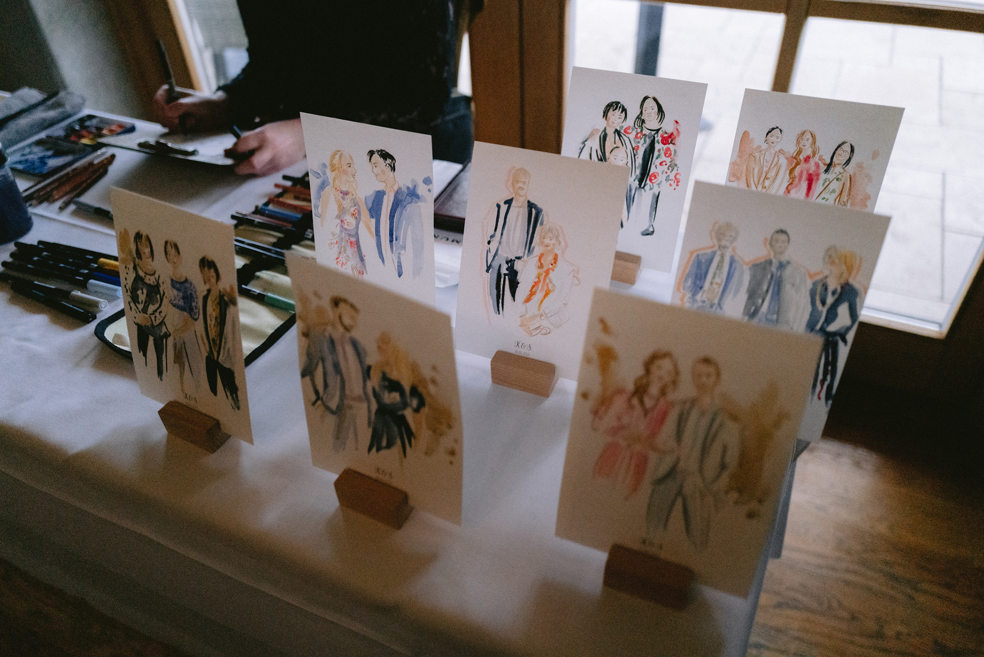 Ausstellung der live Illustrationen während der Hochzeitsfeier