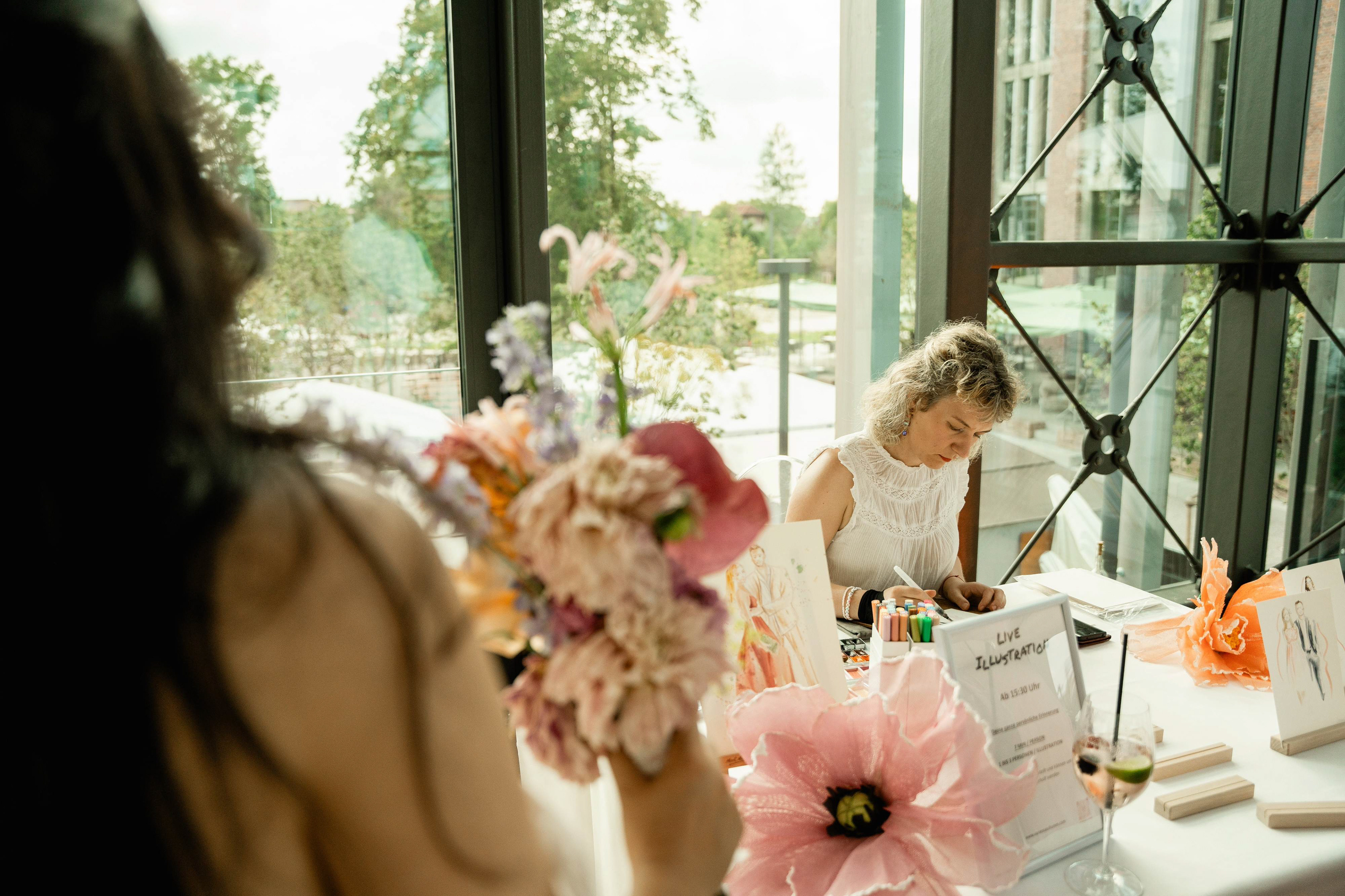 Live Zeichhnerin für Hochzeiten in München, Nürnberg, Augsburg, Regensburg, Würzburg.Bayern und Deutschland