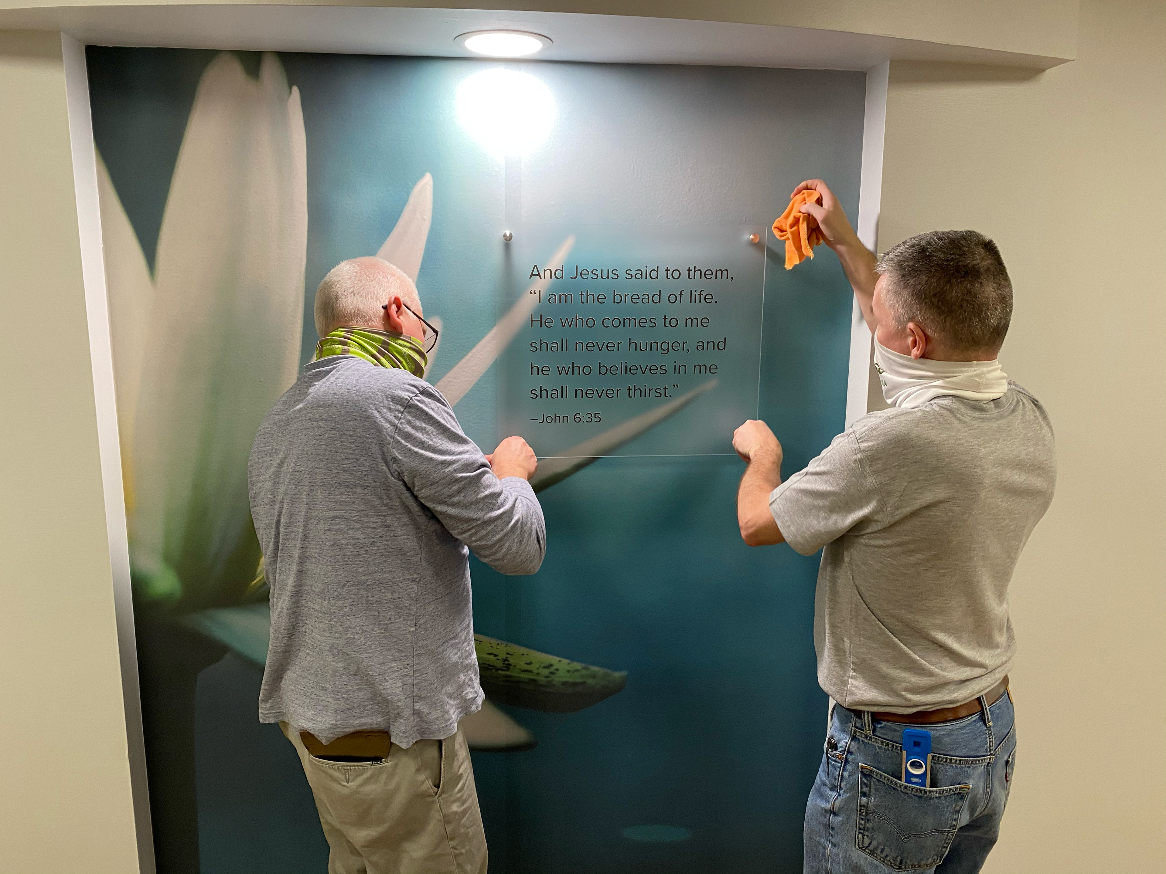 During, wall mural