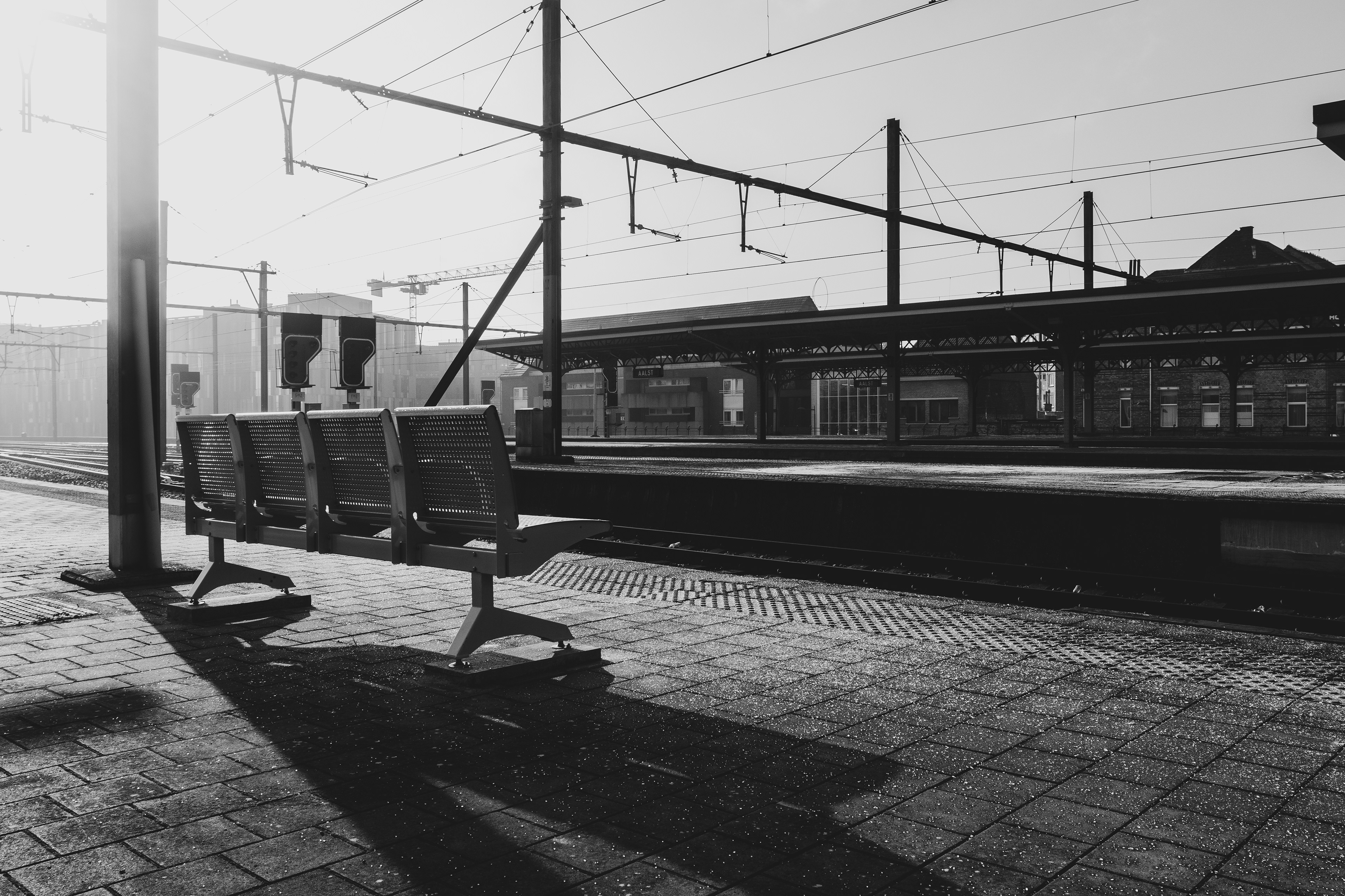 Waiting at the station, Aalst