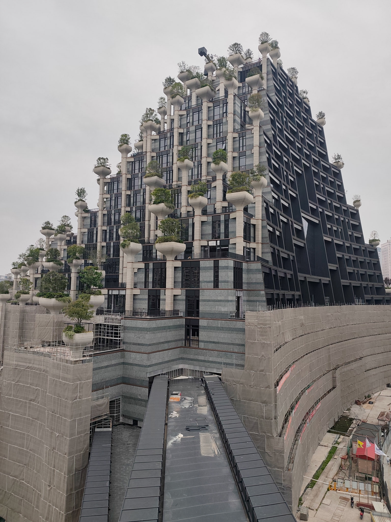 Hanging gardens mall